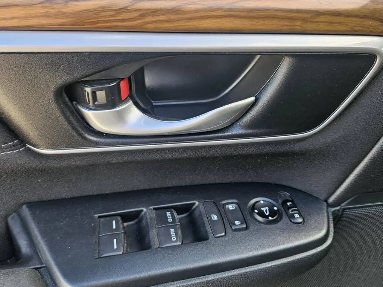 Honda CR-V снимка Honda CR-V