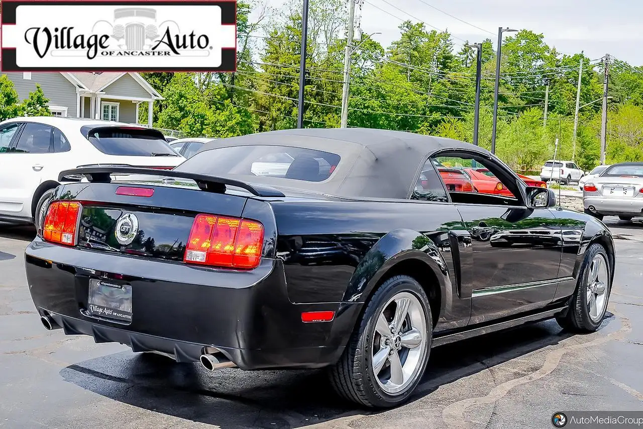 Ford Mustang снимка Ford Mustang