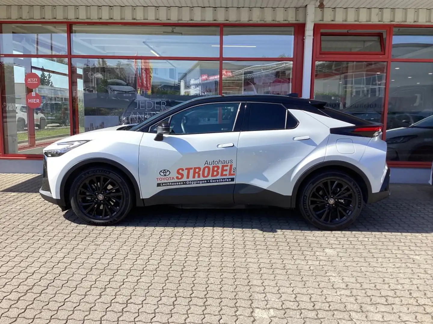 Toyota C-HR 2.0 Plug-in-Hybrid GR SPORT Blanc - 2