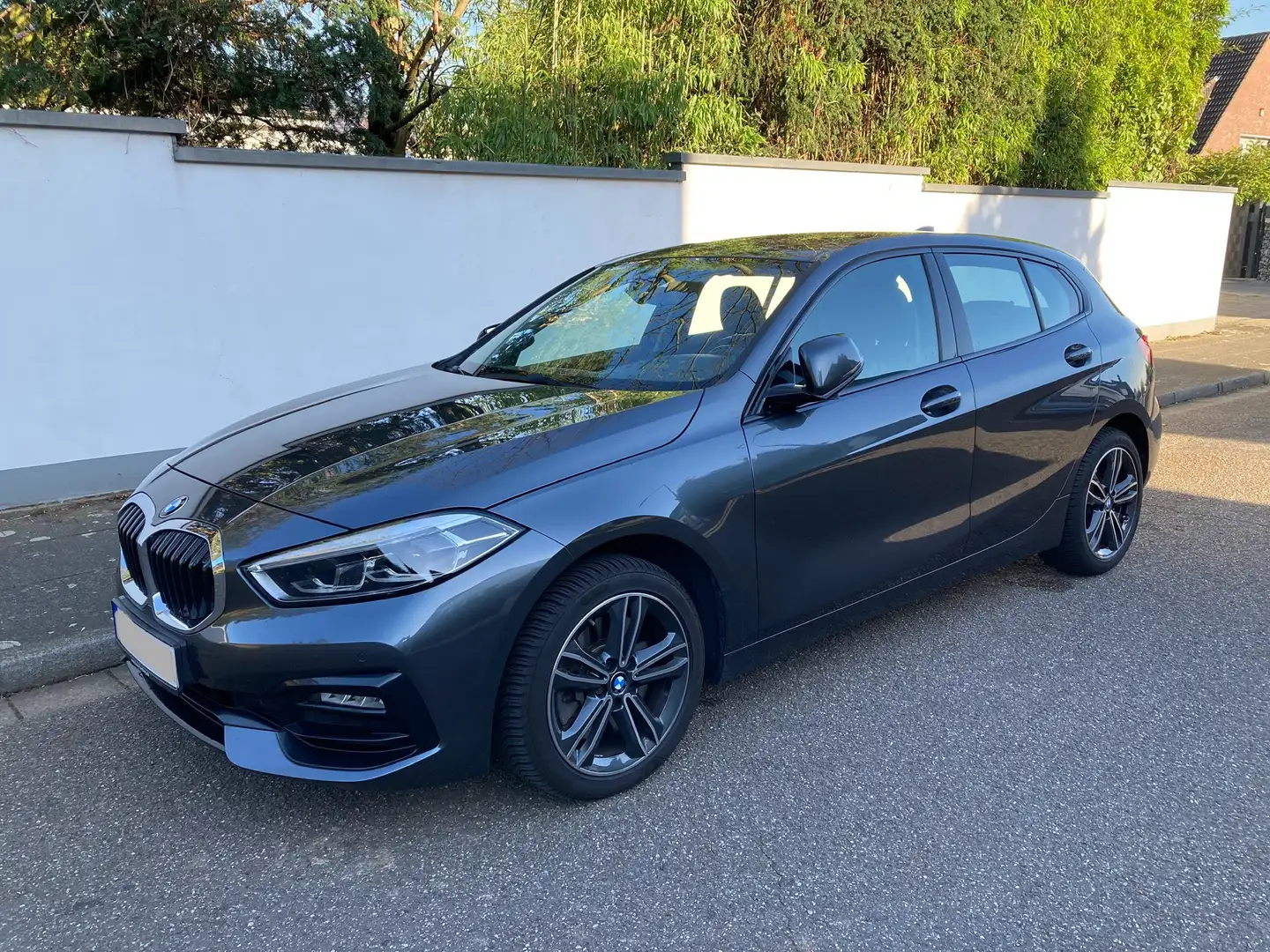 BMW 120 d xDrive Aut. Sport Line*LED*HiFi*SHZ*Sportsitze Gris - 1
