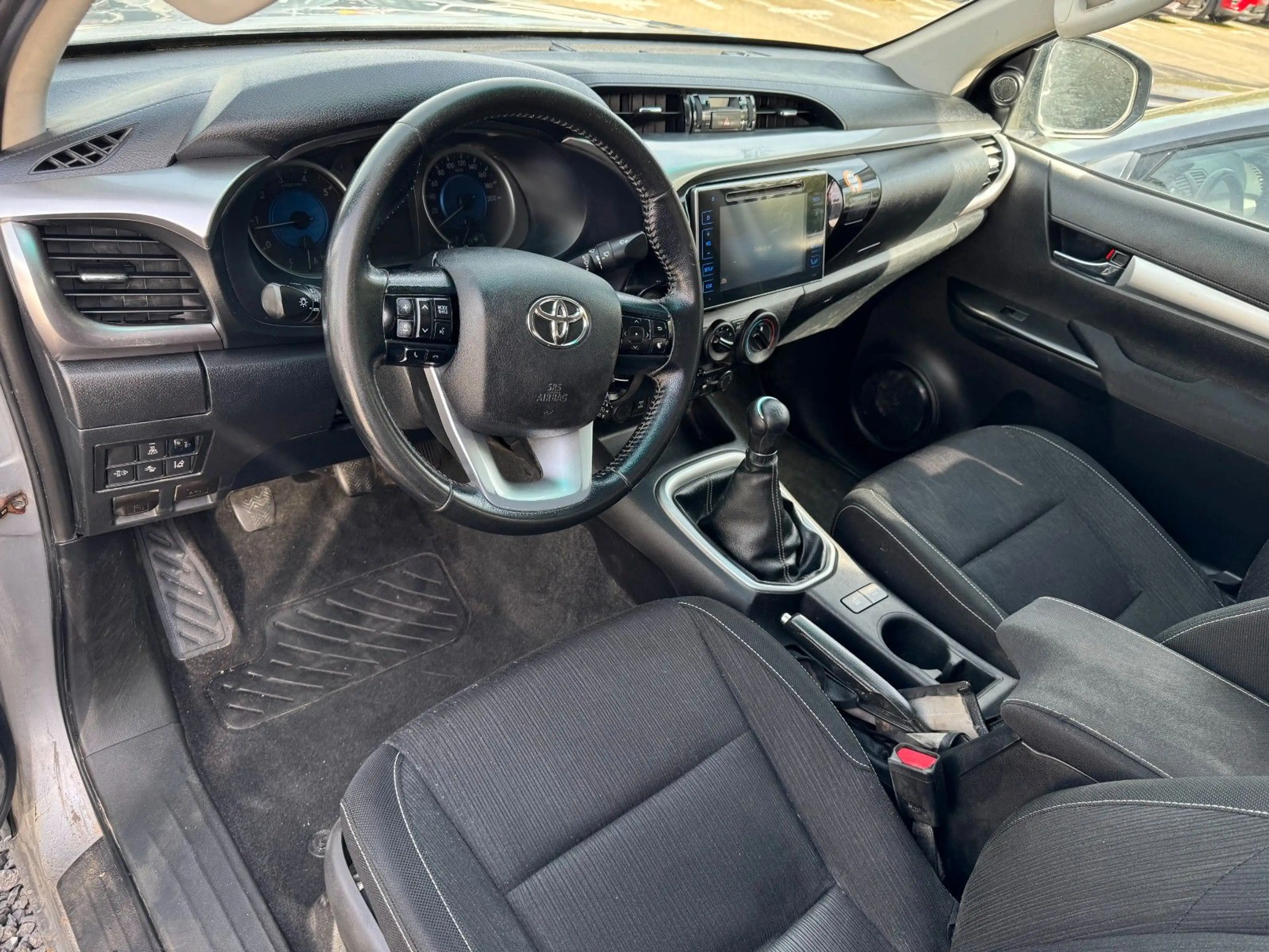 Toyota Hilux Double Cab Duty Comfort 4x4*Navi*1.Hand* — photo 10