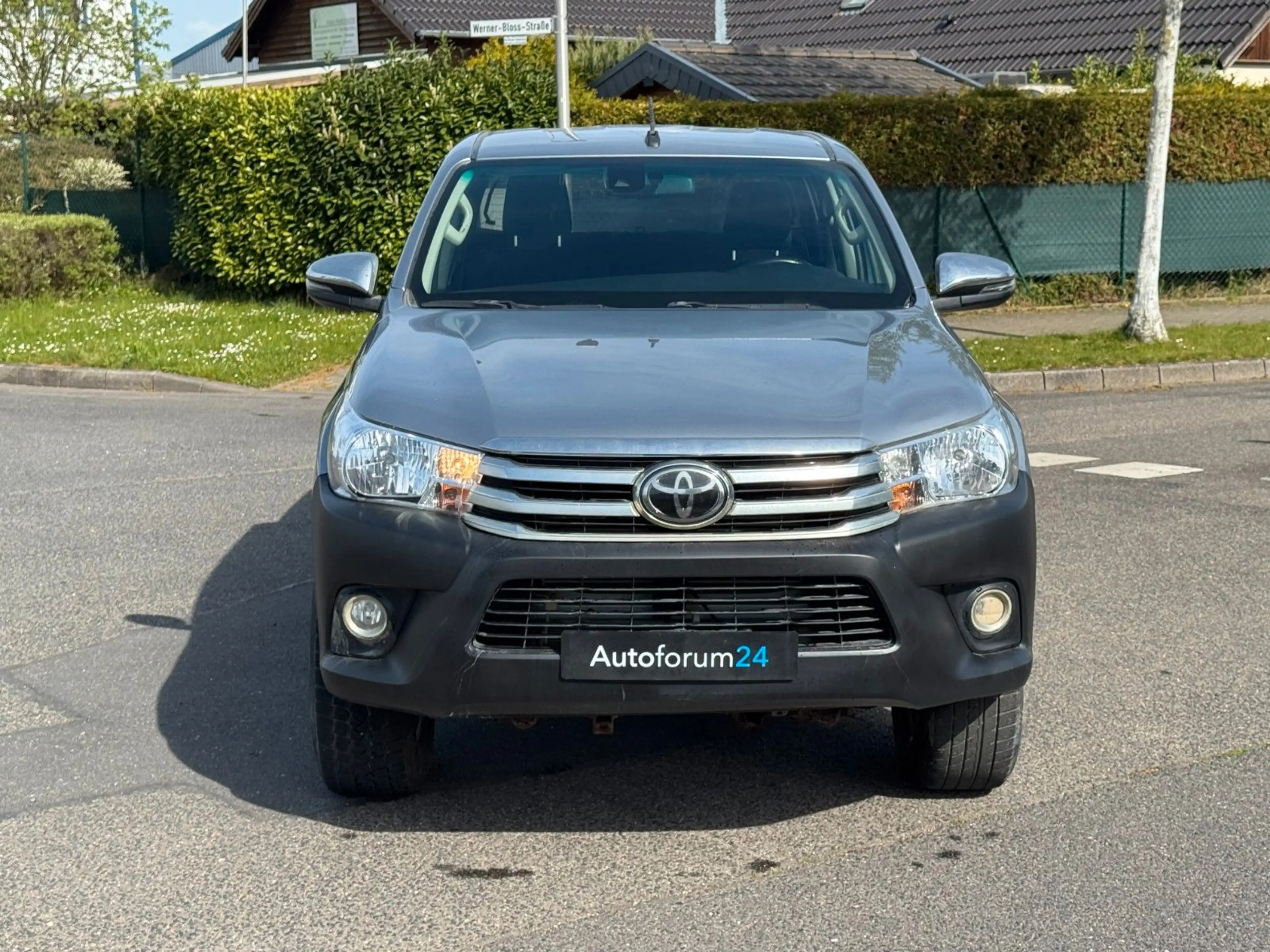 Toyota Hilux Double Cab Duty Comfort 4x4*Navi*1.Hand* — photo 8