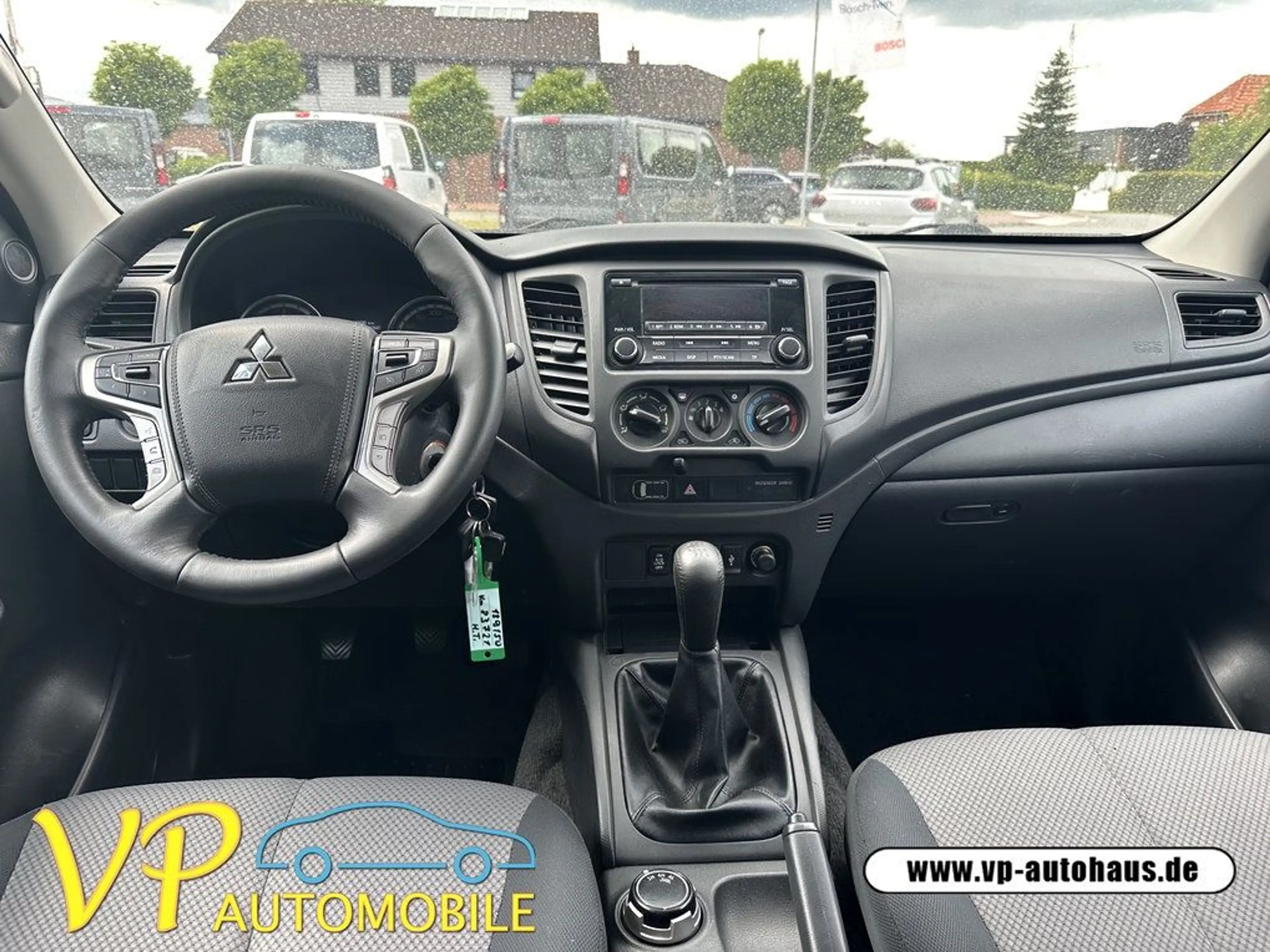 Mitsubishi L200 Basis Doppelkabine 4WD Klima Hardtop — photo 12