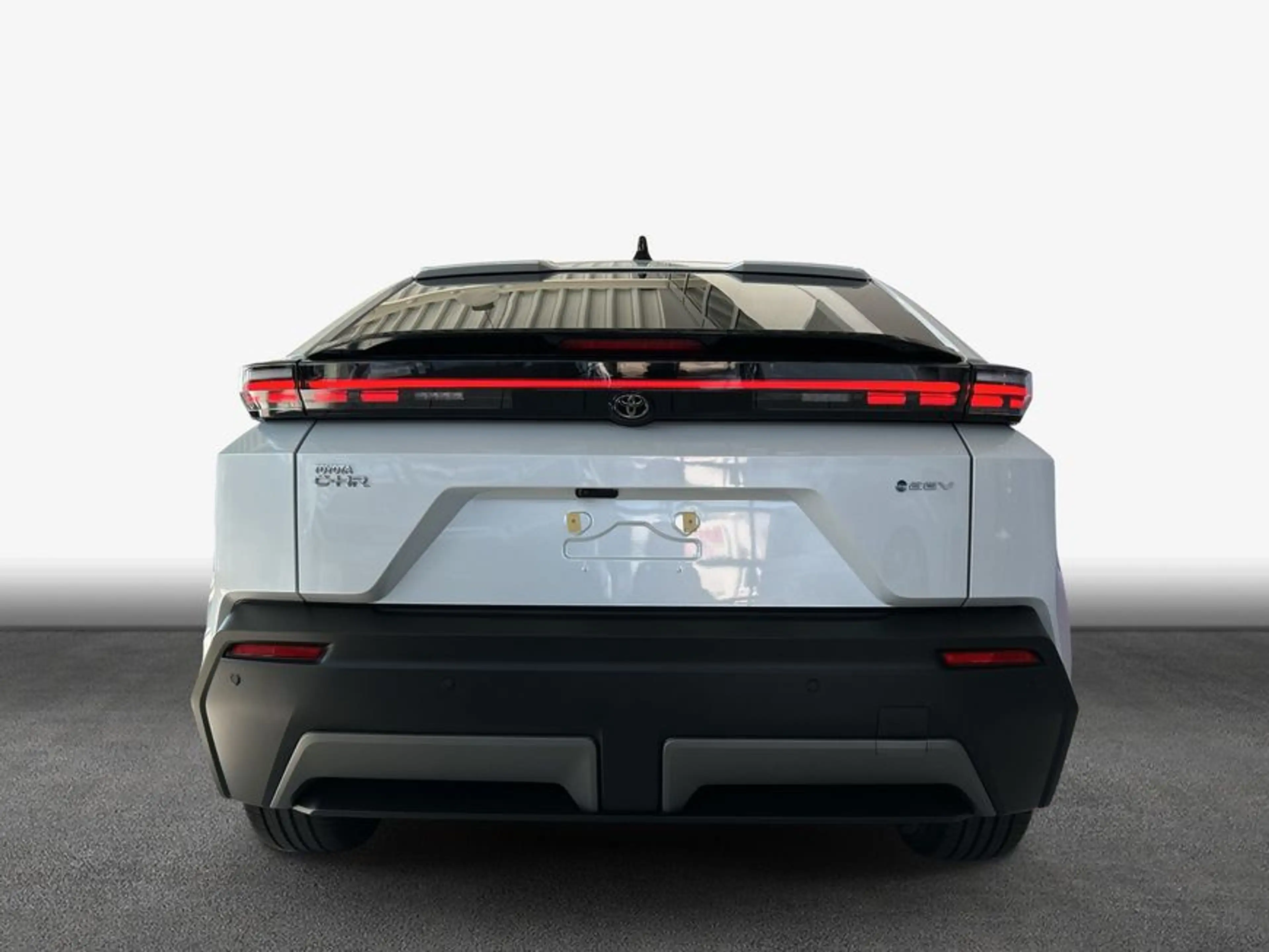 Toyota C-HR+ + Teamplayer 165 kW — photo 6
