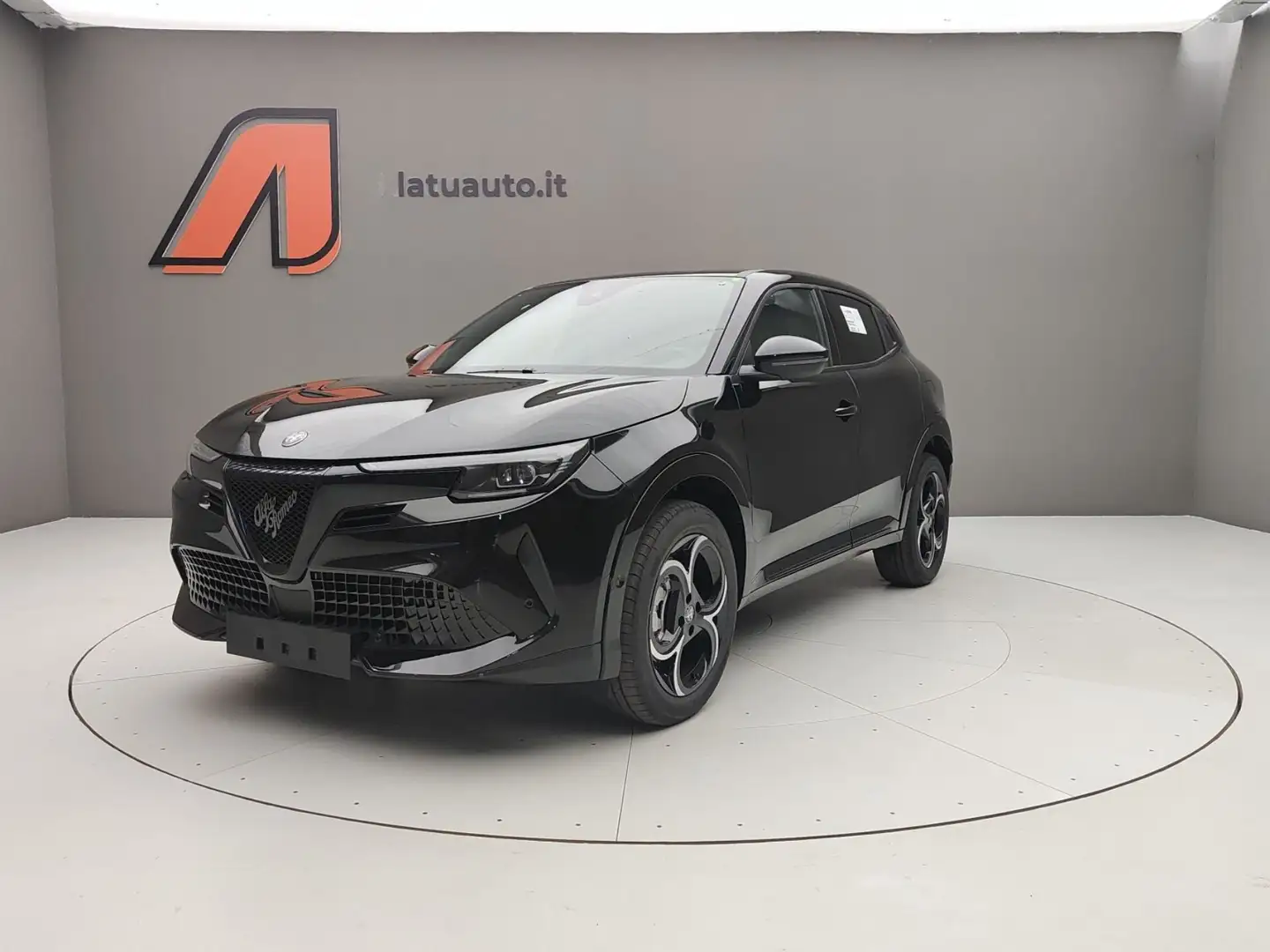 Alfa Romeo Junior 1.2 HYBRID 145CV Q4 Nero - 2