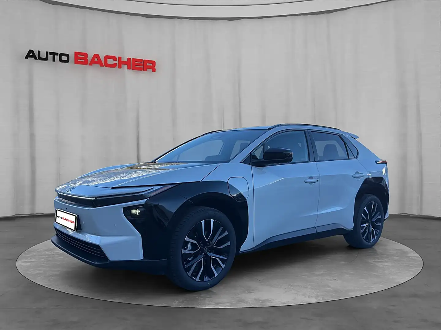 Toyota bZ4X BZ4X Elektro 73kWh AWD Weiß - 1