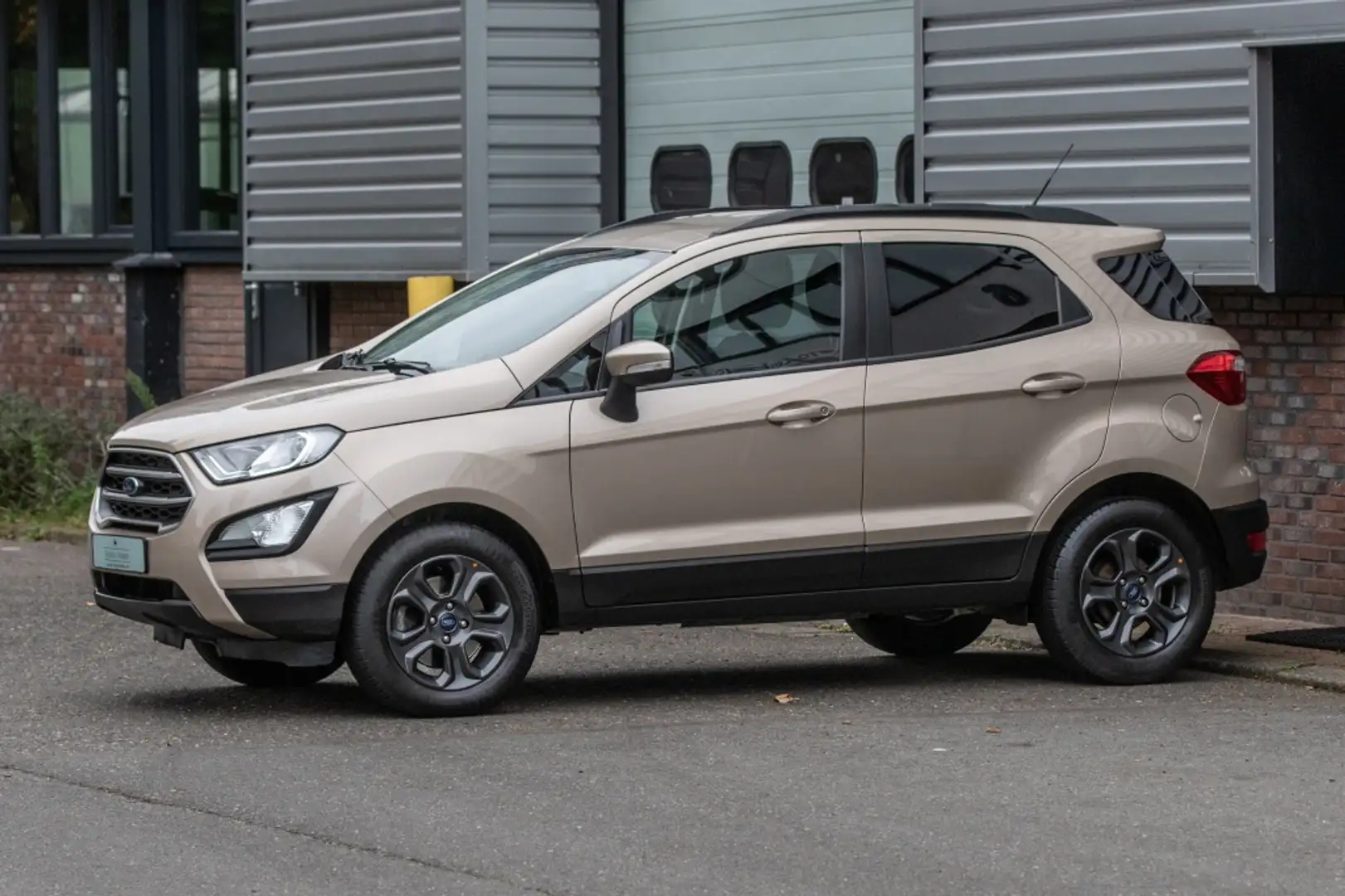 Ford EcoSport Cool & Connect Bruin - 2