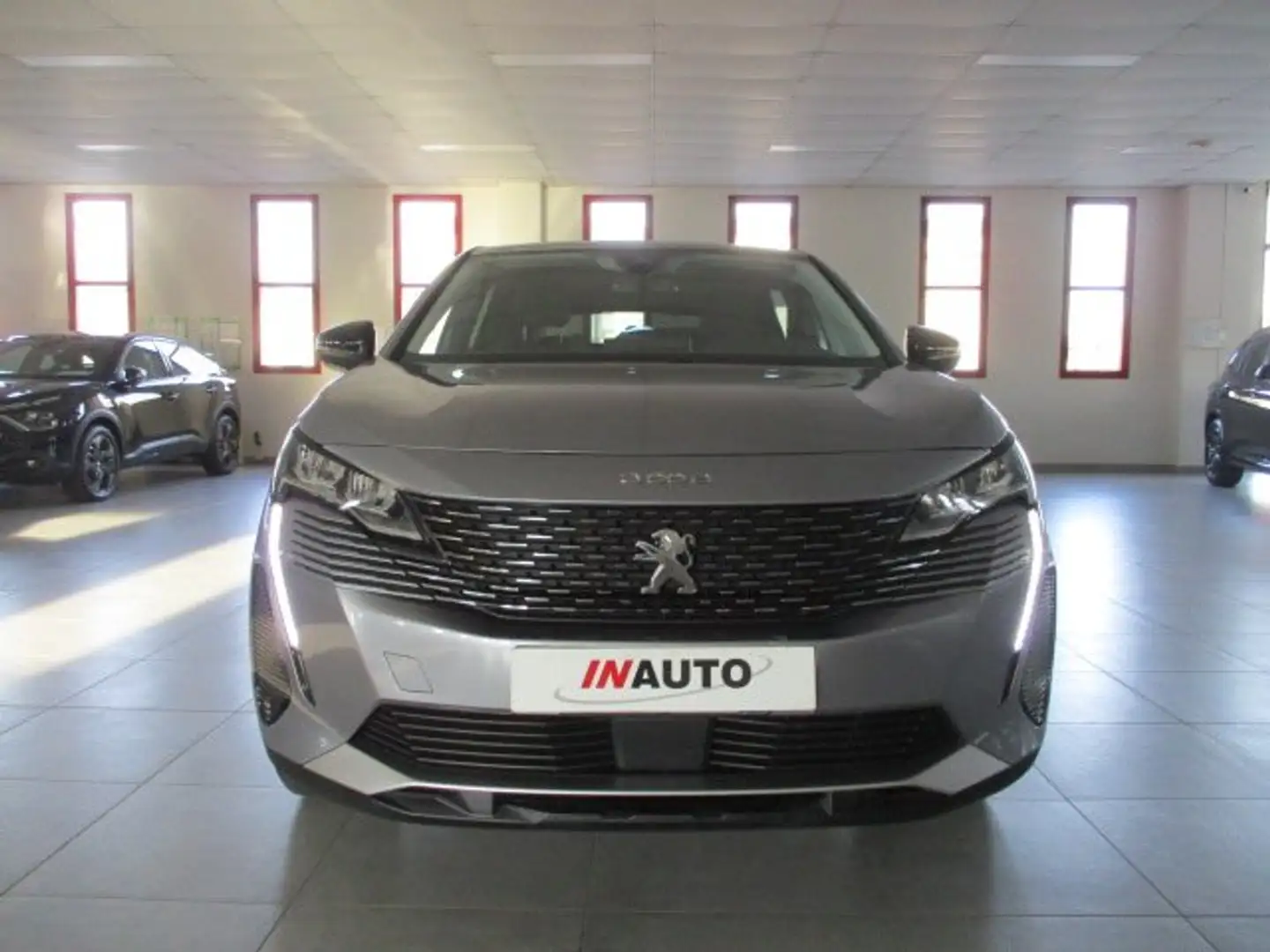 Peugeot 3008 3008 1.5 BlueHDI Allure Pack 130CV EAT8 Grigio - 2