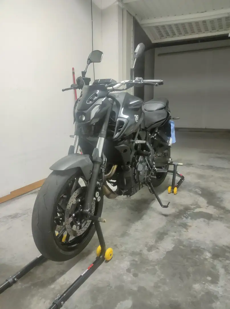 Yamaha MT-07 Nero - 2