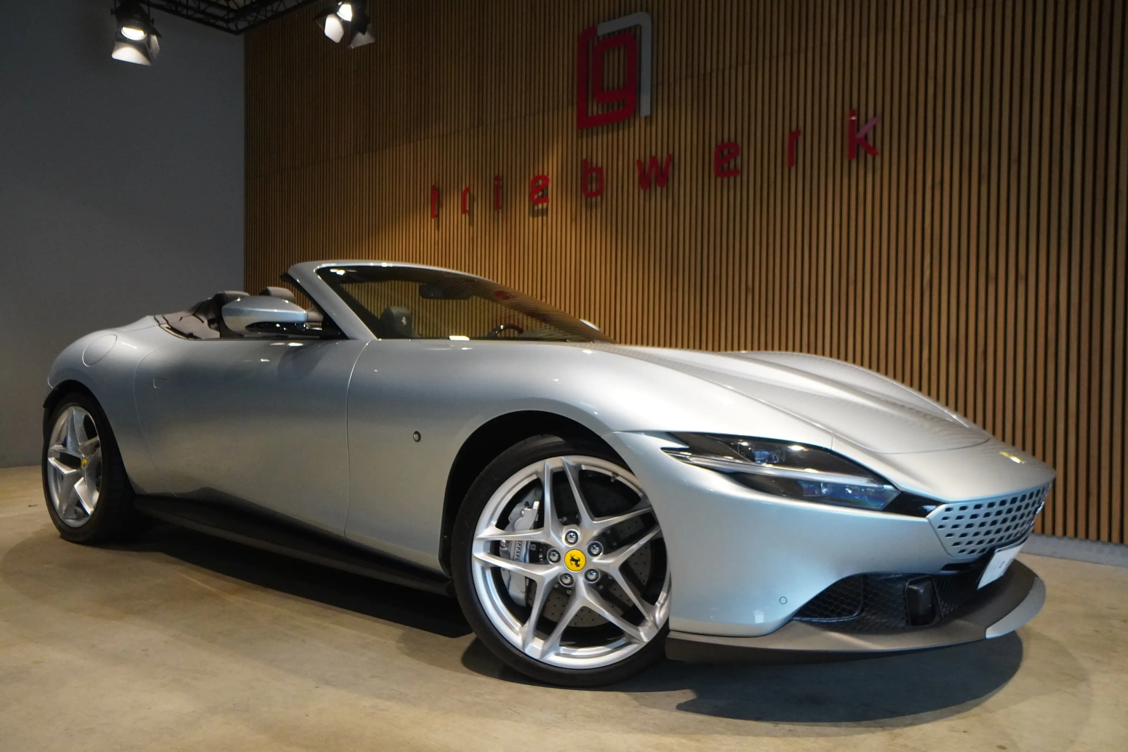 Ferrari Roma 3.9 T V8 Spider*U-frei*Carbon-Lenkrad*Wartung NEU* — photo 2