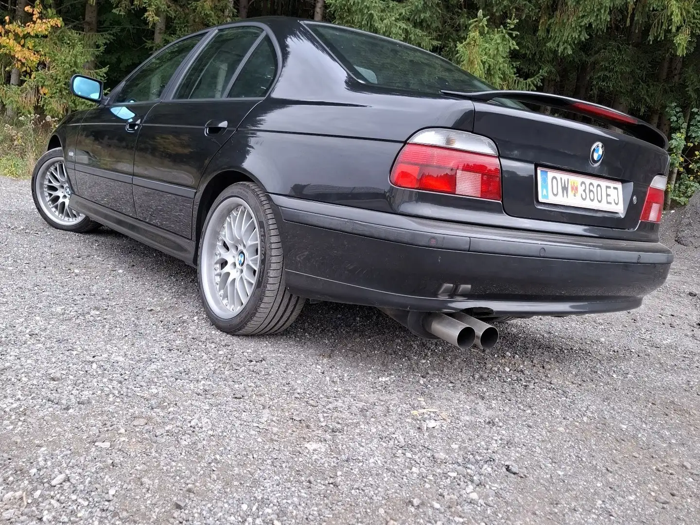 BMW 523 523i - 2