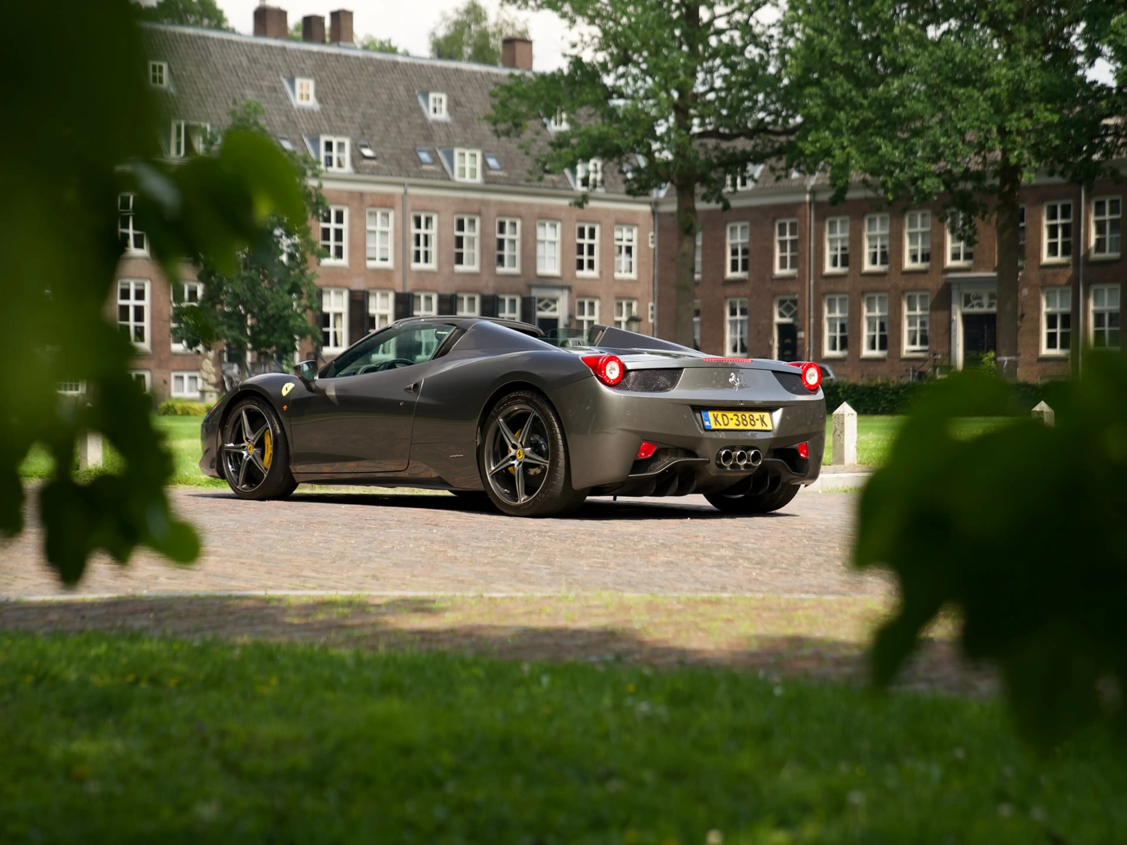 Ferrari 458 4.5 V8 Spider — photo 12
