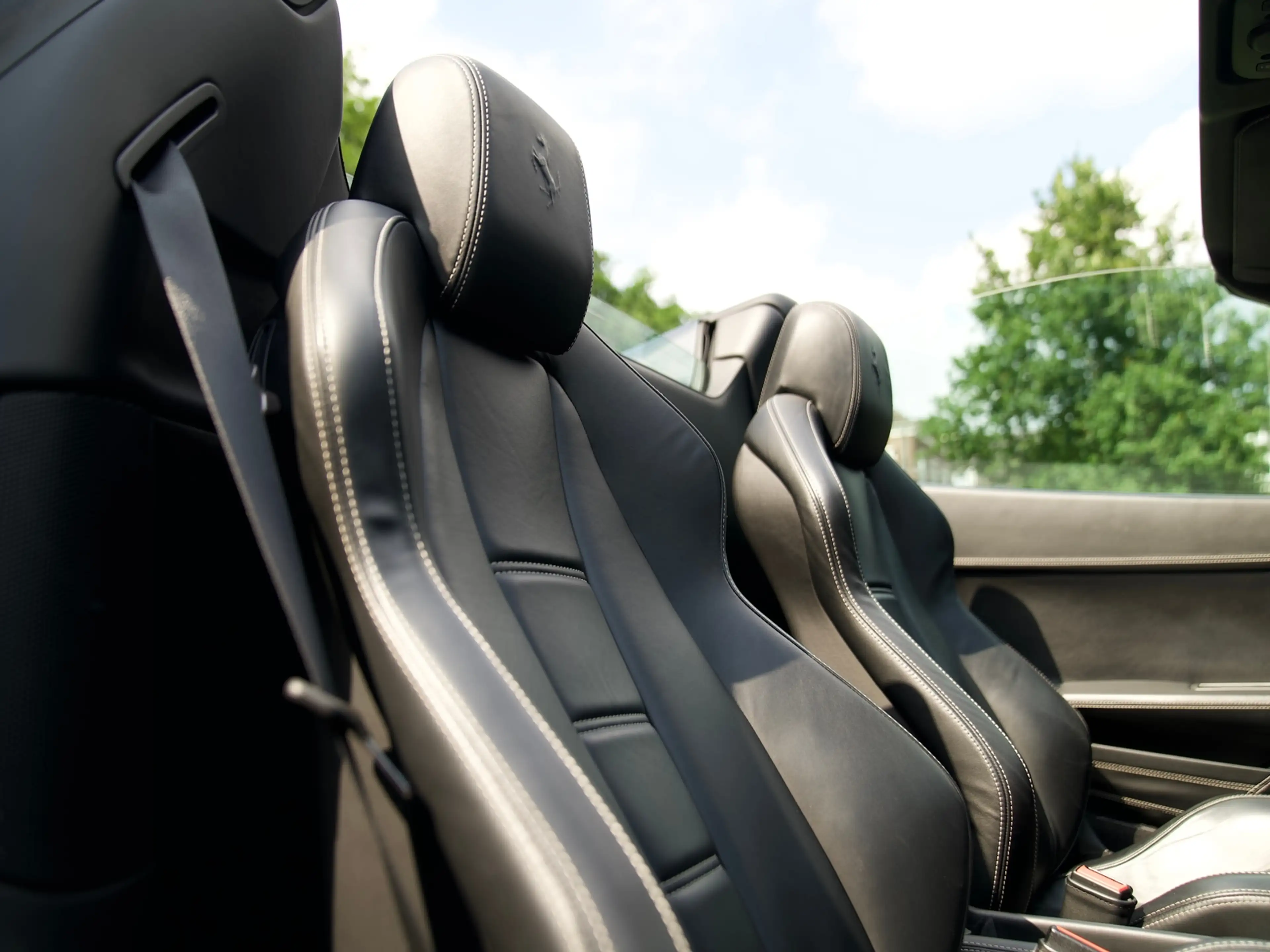 Ferrari 458 4.5 V8 Spider — photo 22