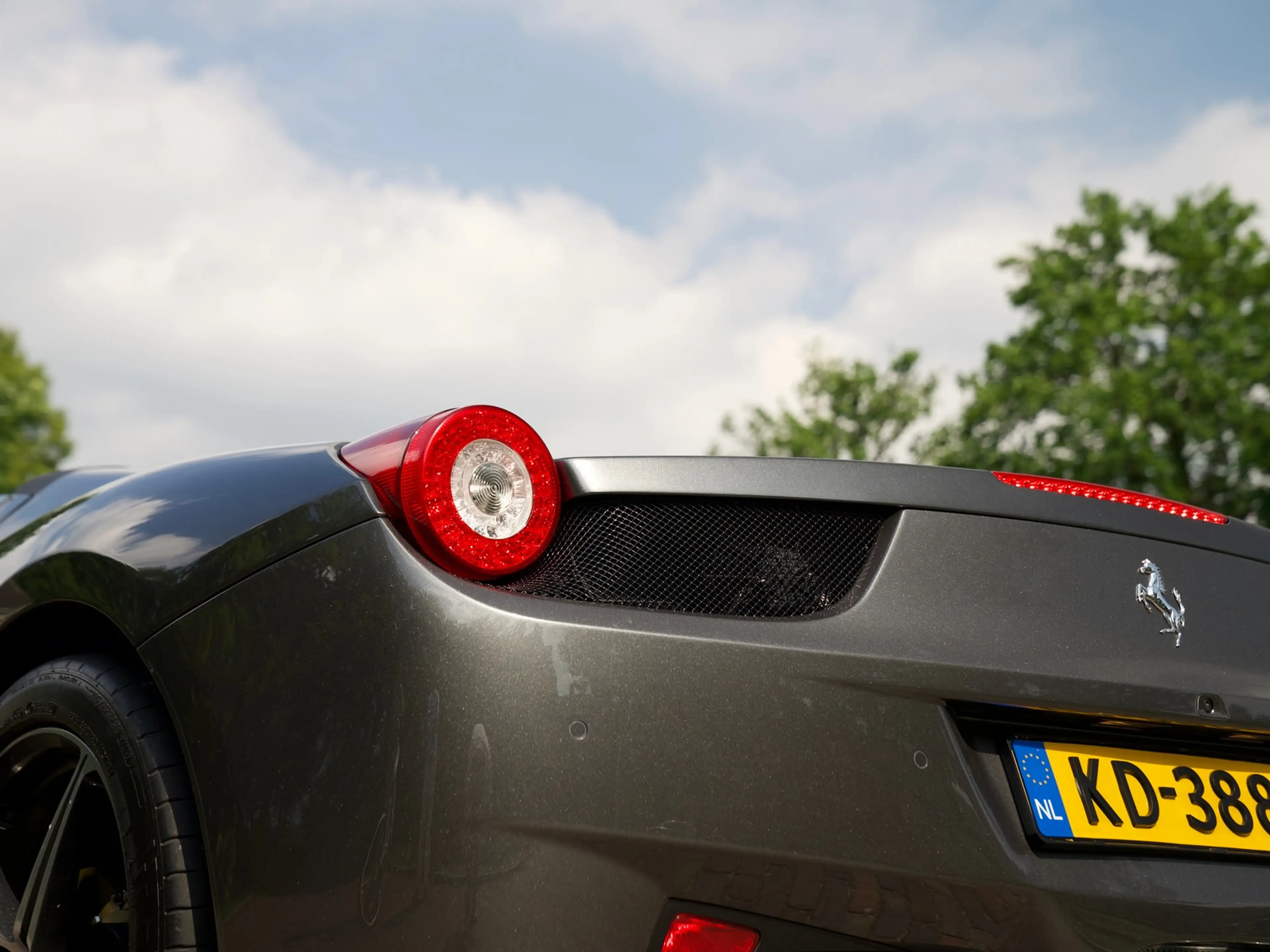 Ferrari 458 4.5 V8 Spider — photo 8