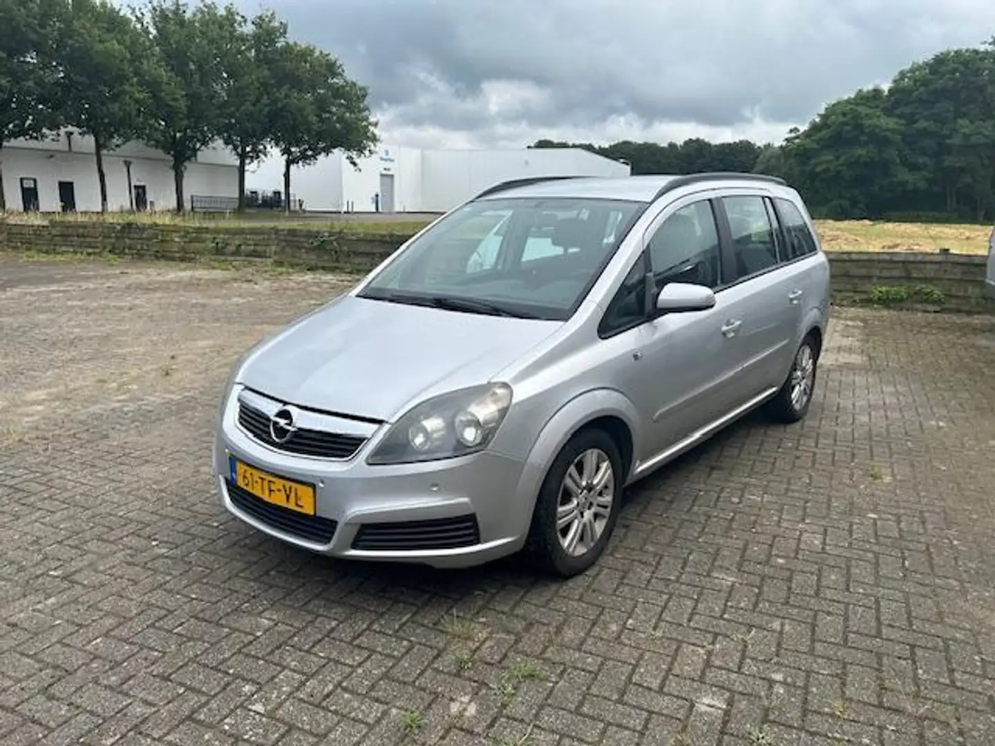 Opel Zafira 2.2 Enjoy Grigio - 1