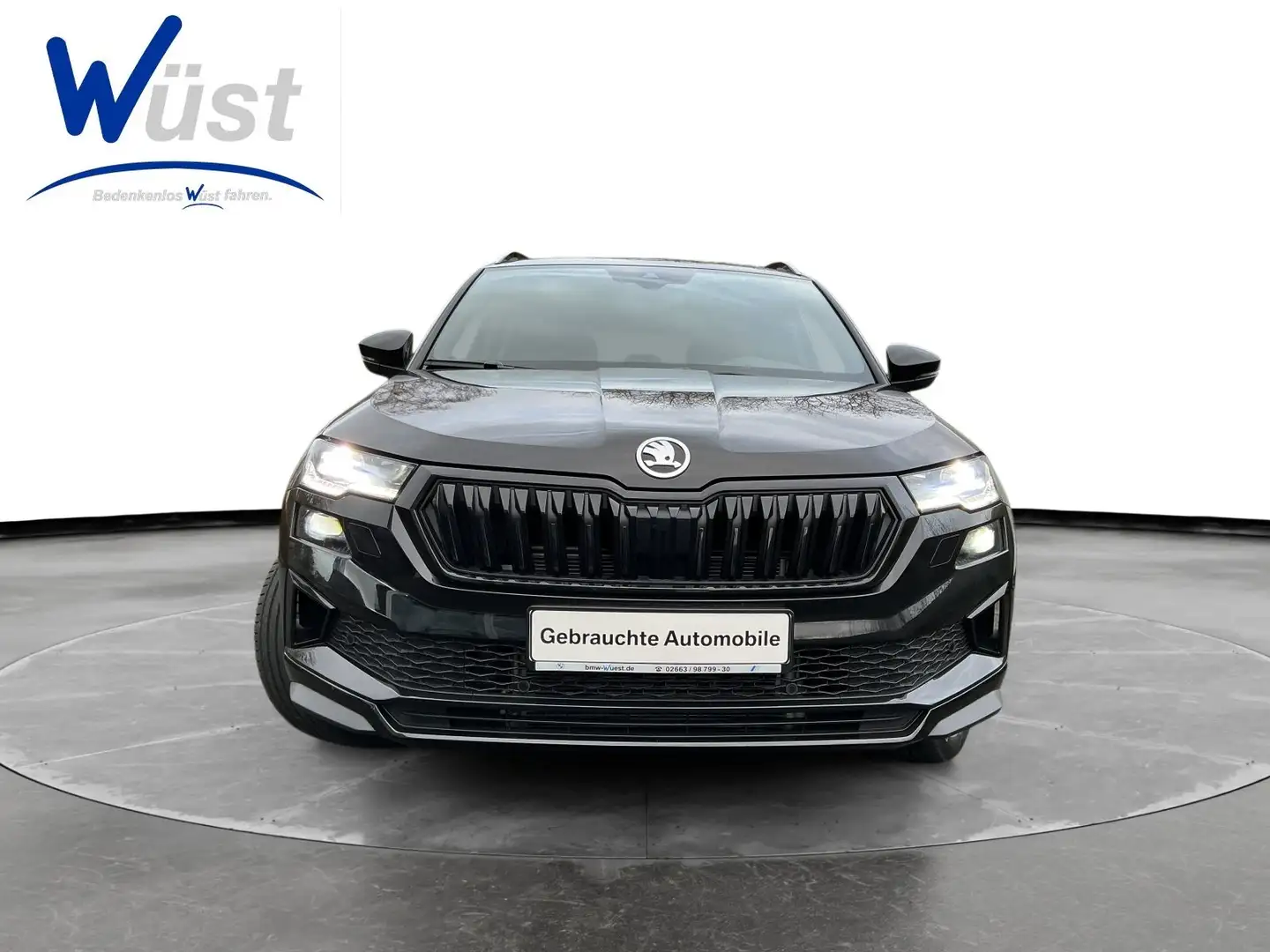 Skoda Karoq 2.0 TSI 4x4 Sportline DAB RFK AHK PDC Noir - 2