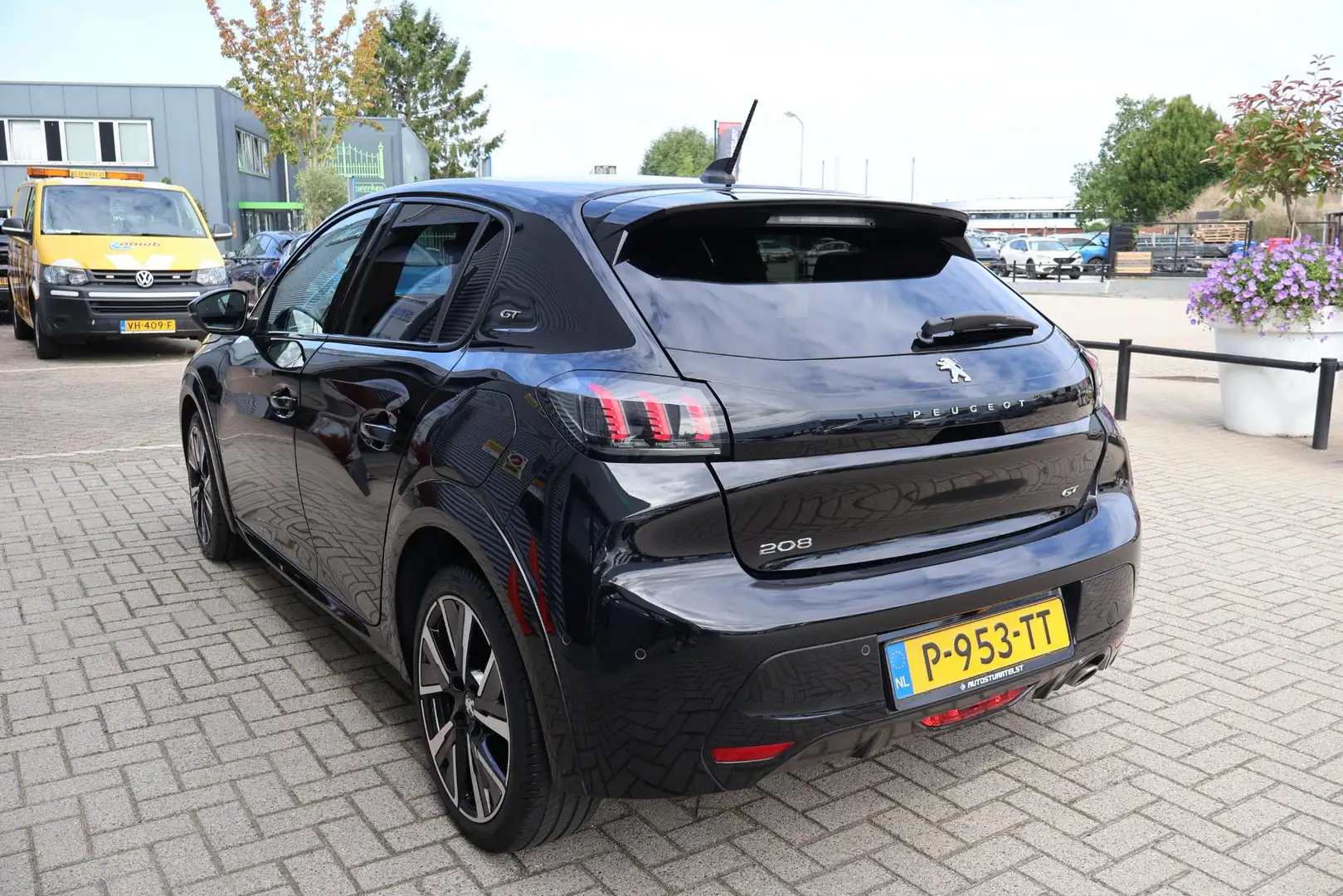 Peugeot 208 1.2 GT NL-Auto | Volledig Onderh. | BTW | Sfeer | Zwart - 2