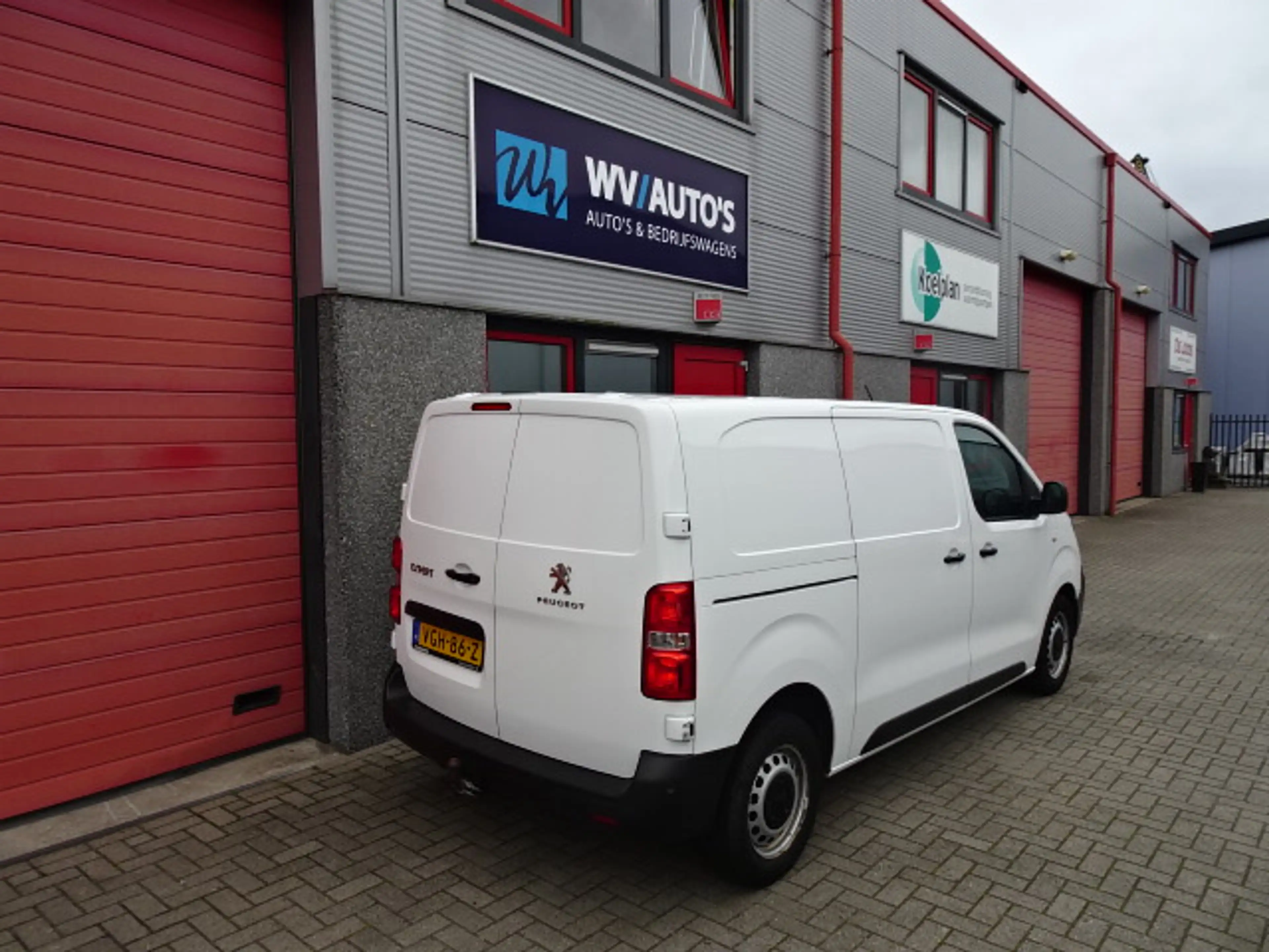 Peugeot Expert 2.0 BlueHDI 120 pk Standard Premium 3 zits — photo 3