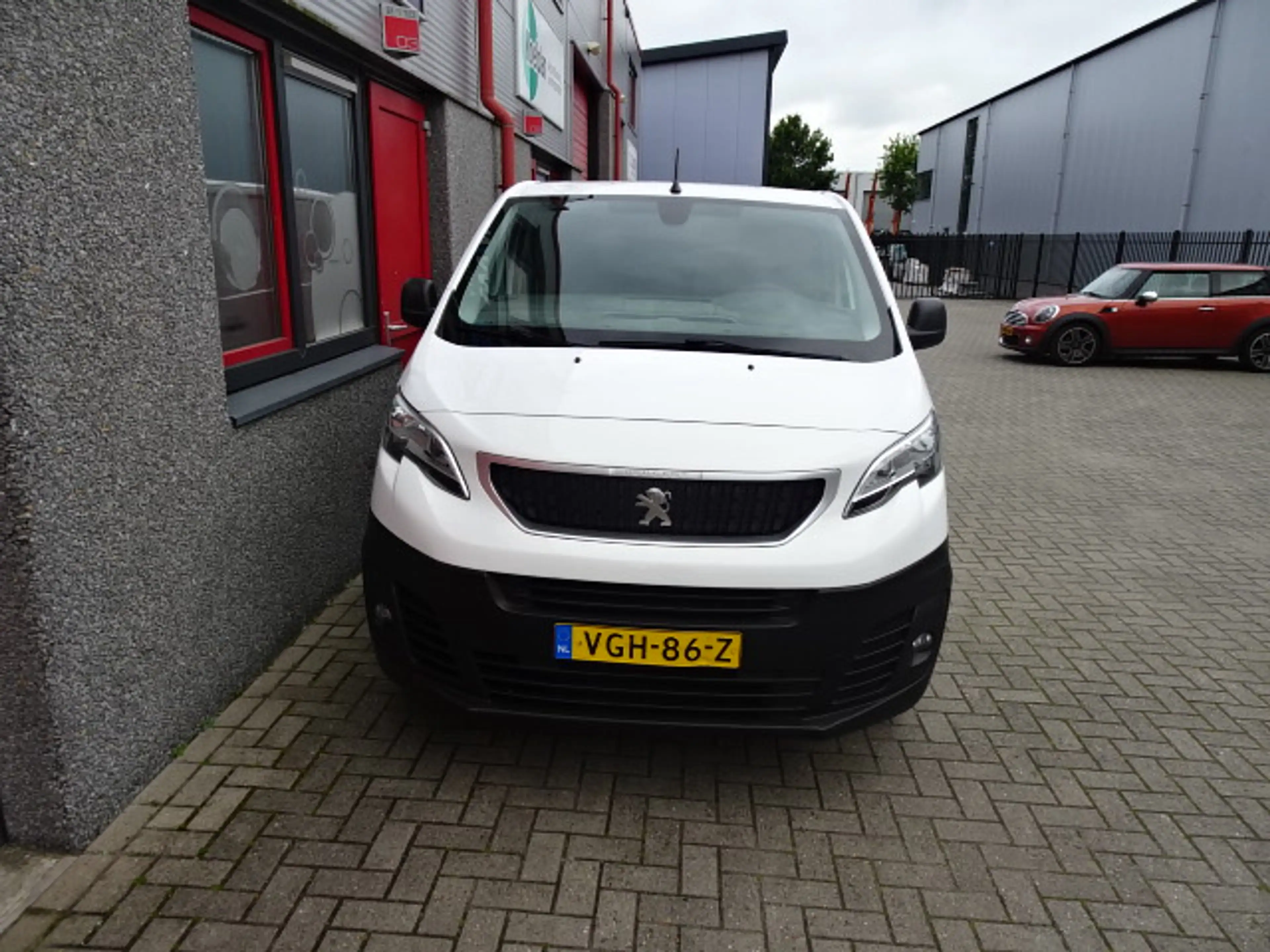 Peugeot Expert 2.0 BlueHDI 120 pk Standard Premium 3 zits — photo 13