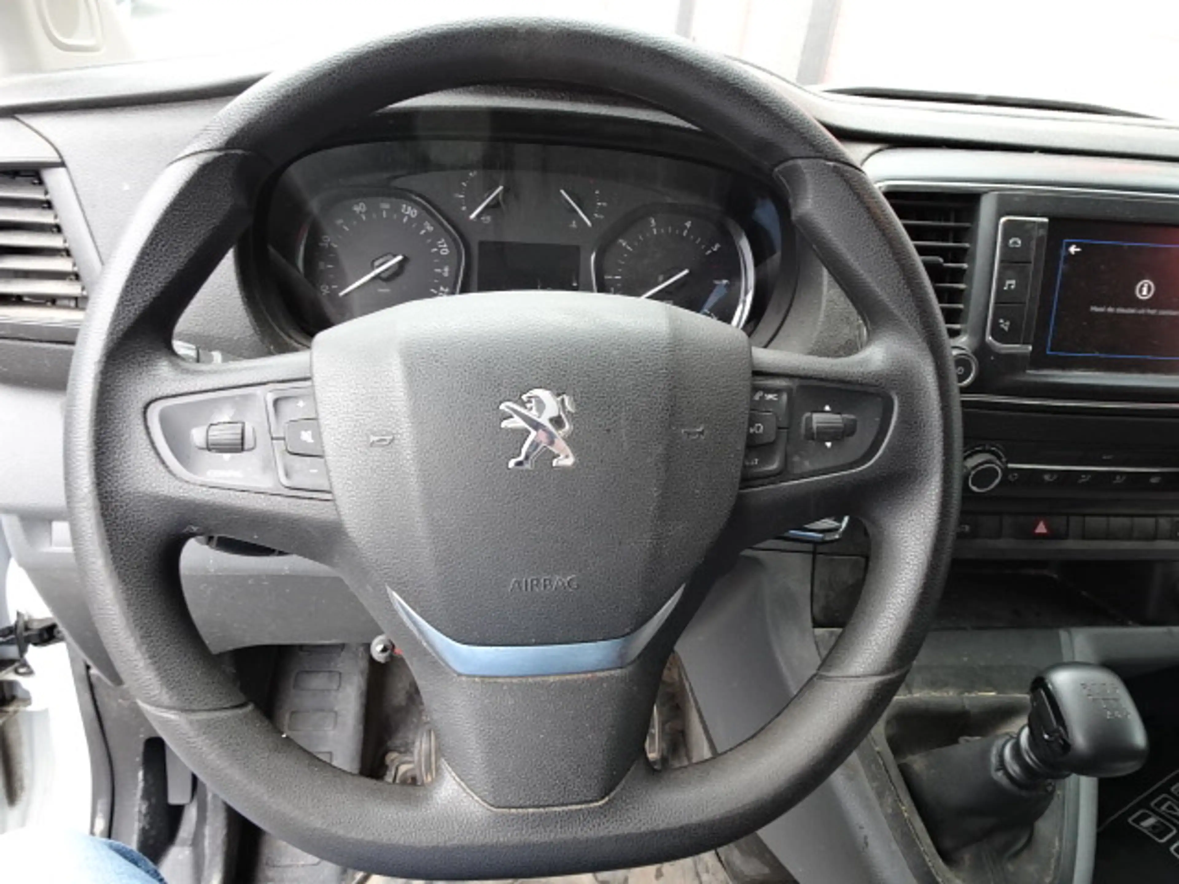 Peugeot Expert 2.0 BlueHDI 120 pk Standard Premium 3 zits — photo 14