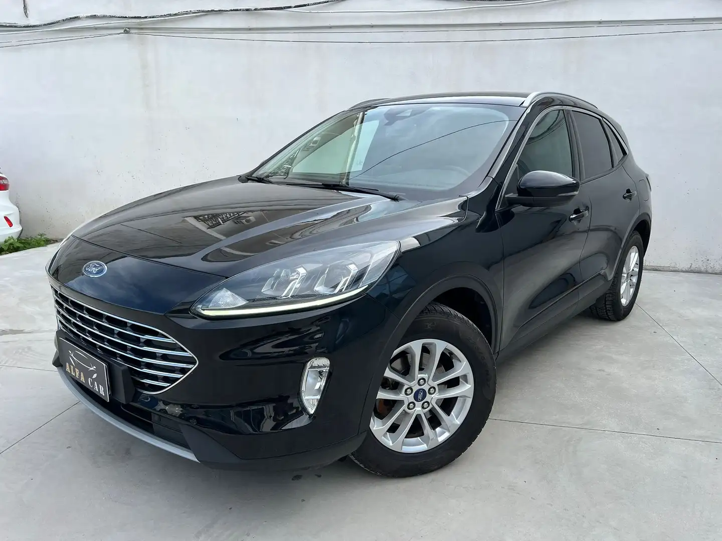 Ford Kuga 1.5 ecoblue Titanium 2wd 120cv auto 2022 Negro - 1