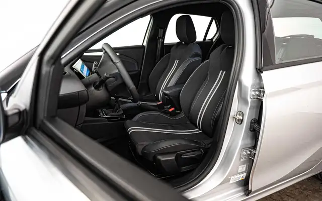 Opel Corsa view 9