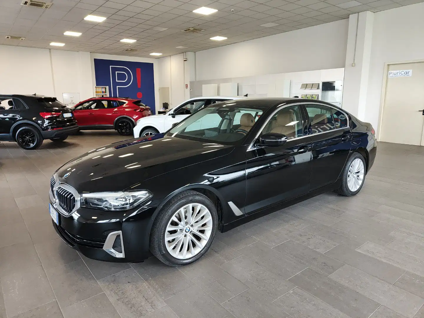 BMW 518 d 48V Luxury Auto Pelle Navi Fari LED Cerchi18 Negro - 1