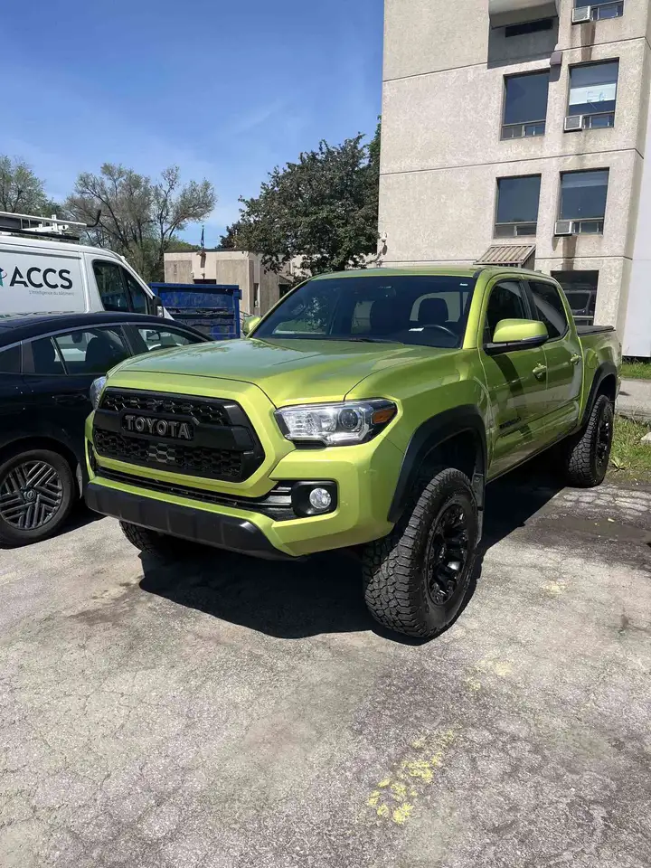 Toyota Tacoma снимка Toyota Tacoma