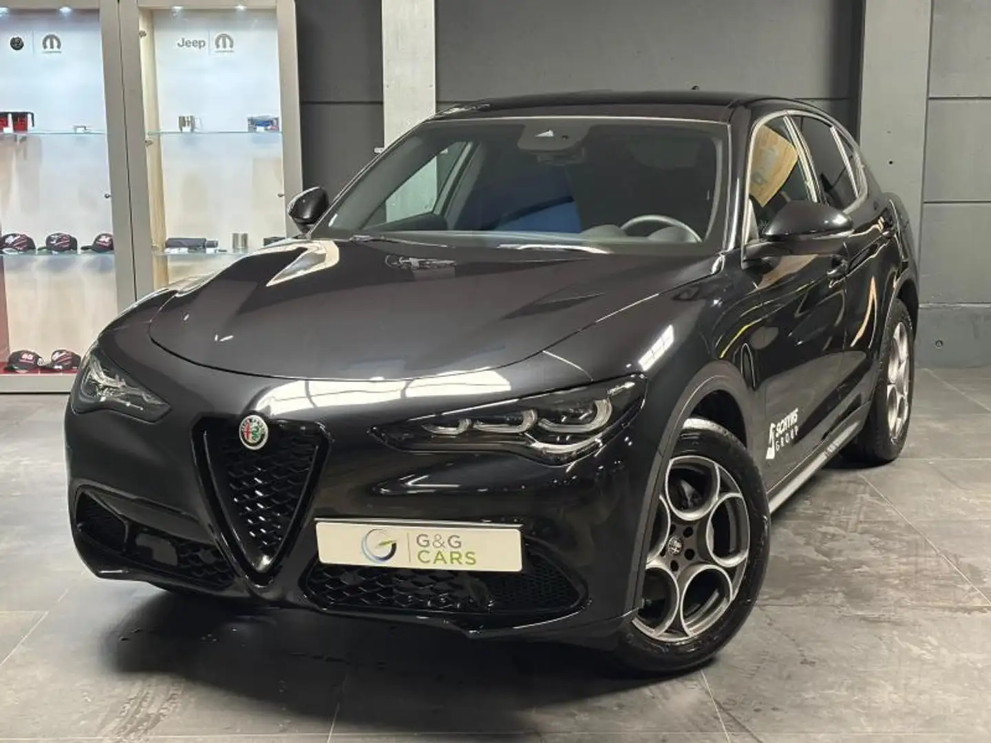 Alfa Romeo Stelvio Sprint Schwarz - 1