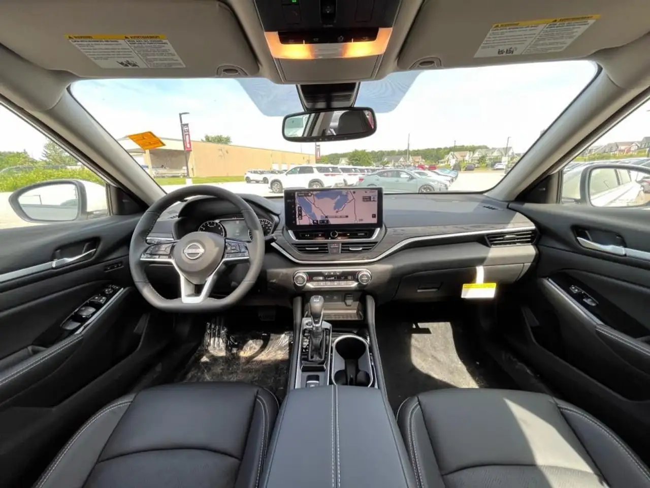 Nissan Altima снимка Nissan Altima