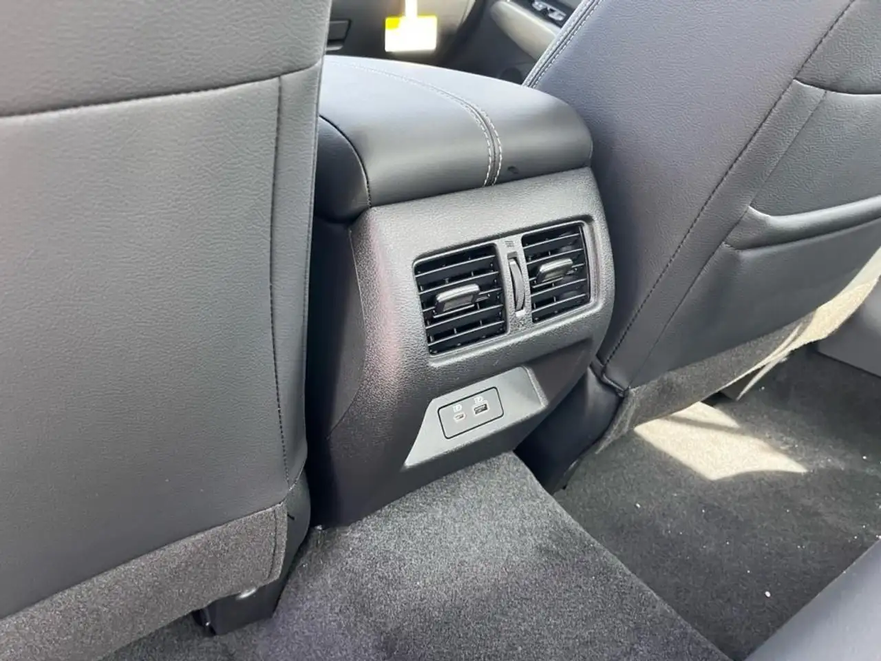 Nissan Altima снимка Nissan Altima