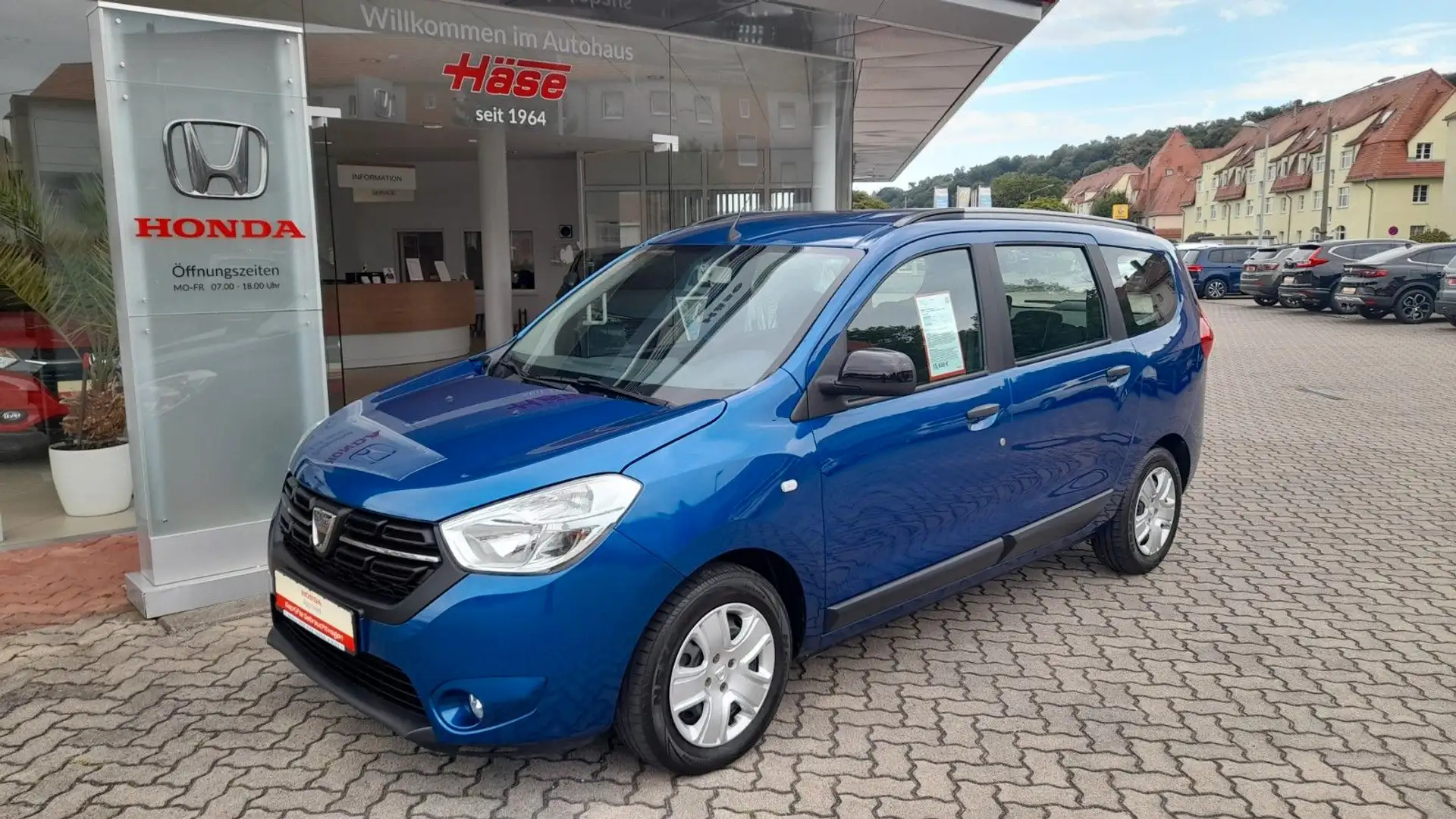 Dacia Lodgy Comfort 1,4 i Navi, Tempomat Bleu - 1