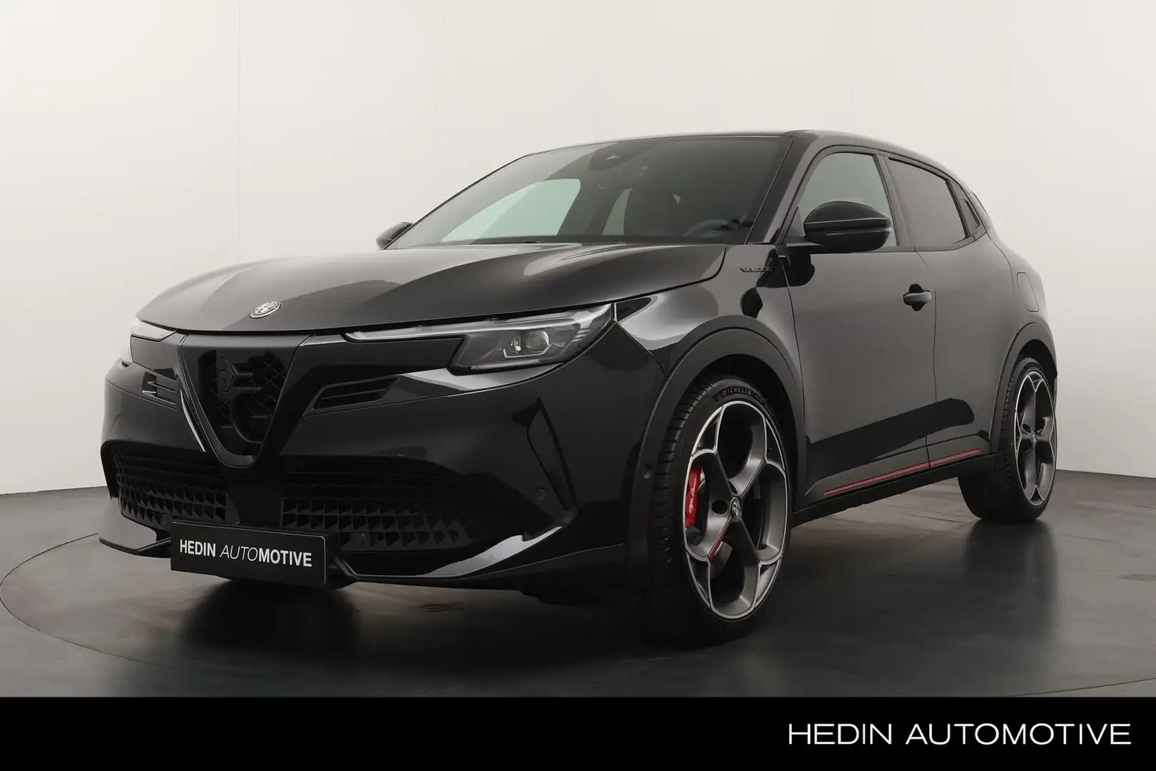 Alfa Romeo Junior Elettrica Veloce 54 kWh VELOCE 280pk! Zwart - 1