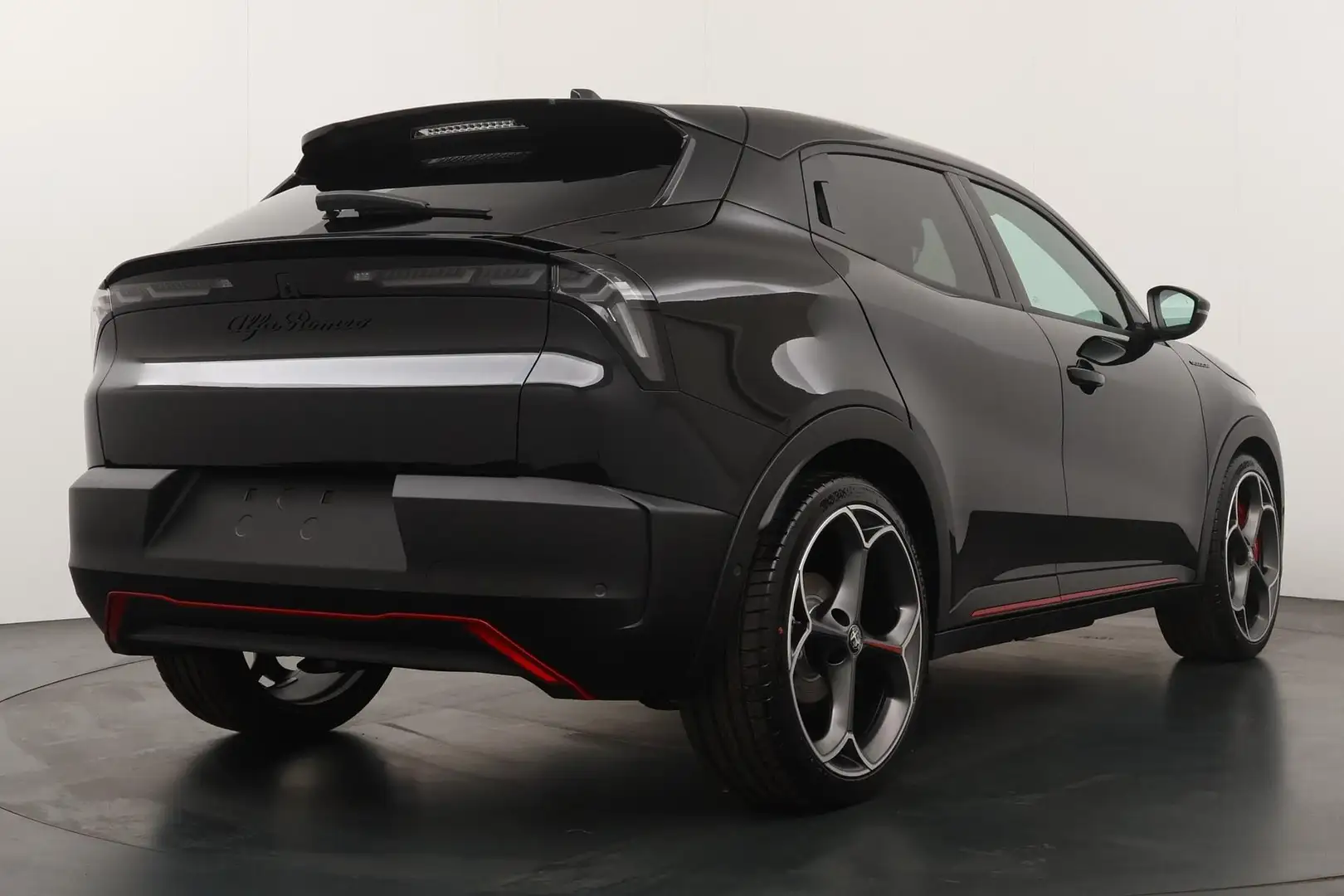 Alfa Romeo Junior Elettrica Veloce 54 kWh VELOCE 280pk! Zwart - 2