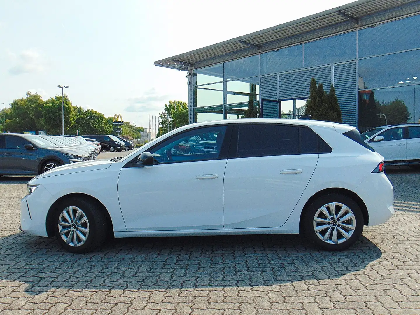 Opel Astra L 1.5 D Aut. Business Edition Blanc - 2