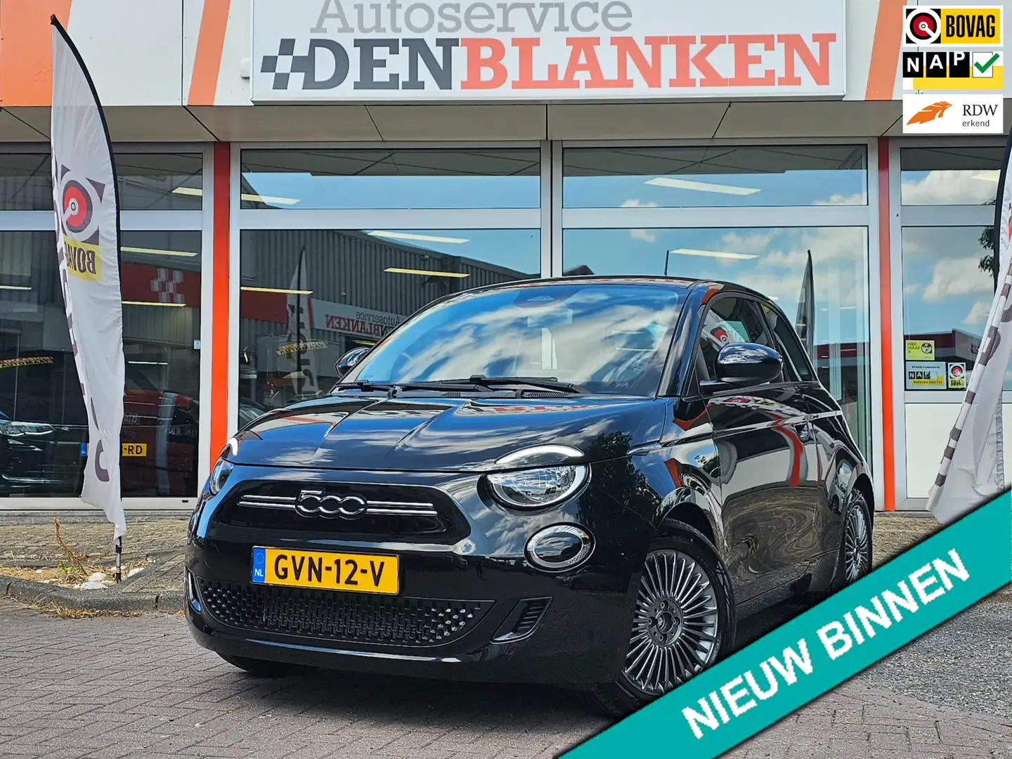 Fiat 500 Icon 42 kWh BJ.2021 / Navi / Clima / Keyless / Car Zwart - 1