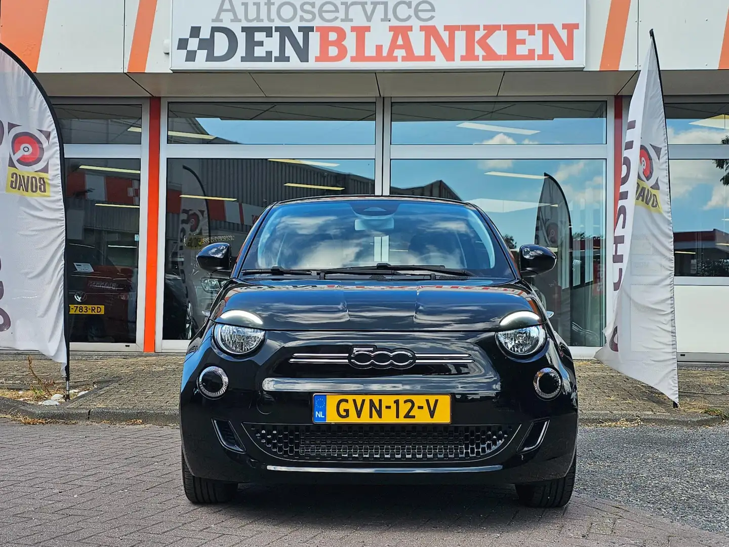 Fiat 500 Icon 42 kWh BJ.2021 / Navi / Clima / Keyless / Car Zwart - 2