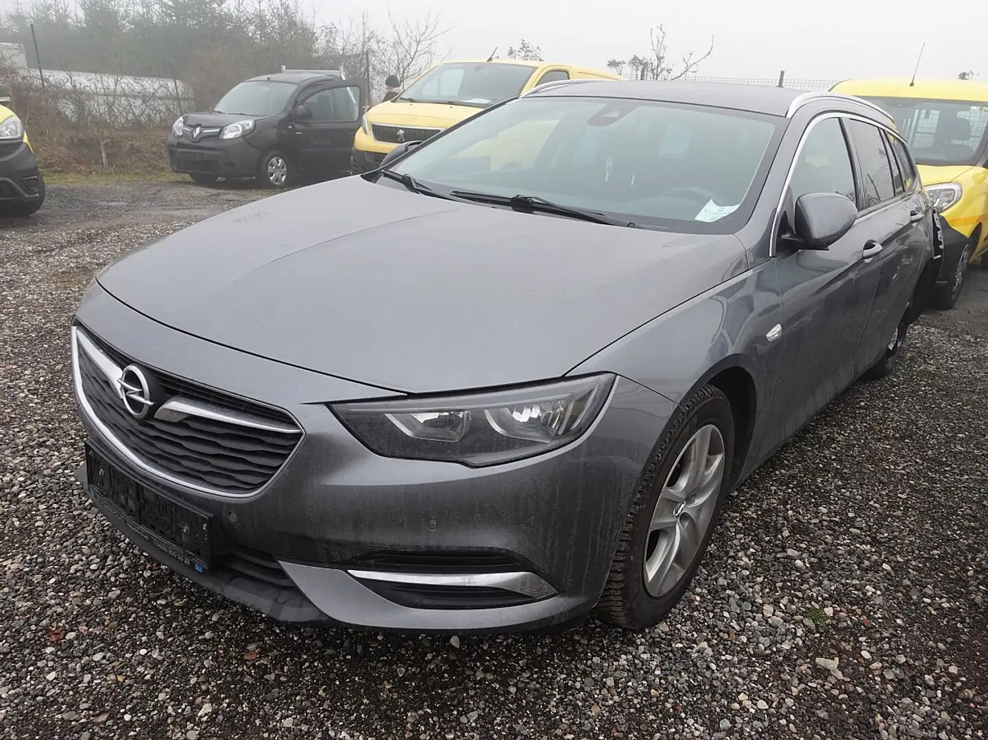 Opel Insignia 1,6 CDTI  Aut. Grau - 1