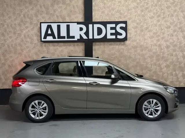 BMW 2 Series view 9