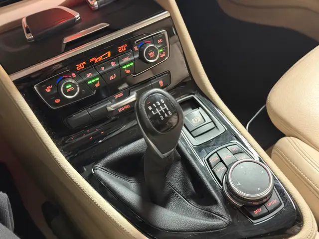 BMW 2 Series view 17
