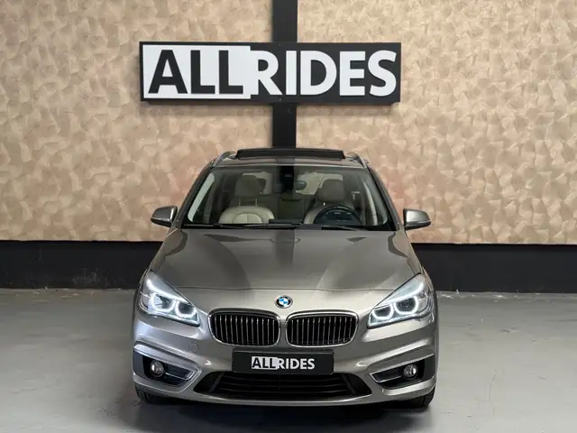 BMW 2 Series view 6