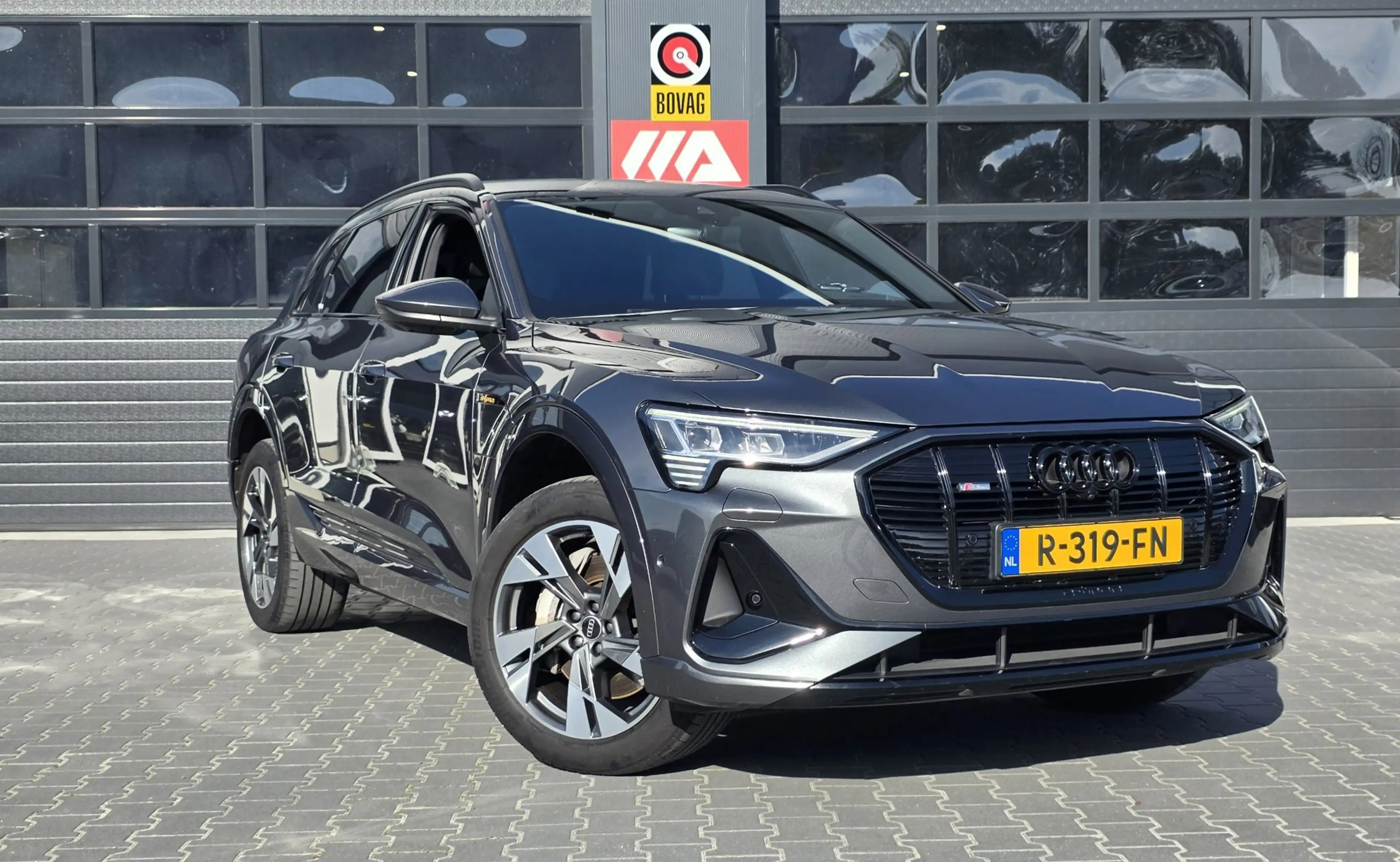 Audi e-tron 55 quattro S edition 95 kWh | TREKHAAK | 93% SOH | — photo 12