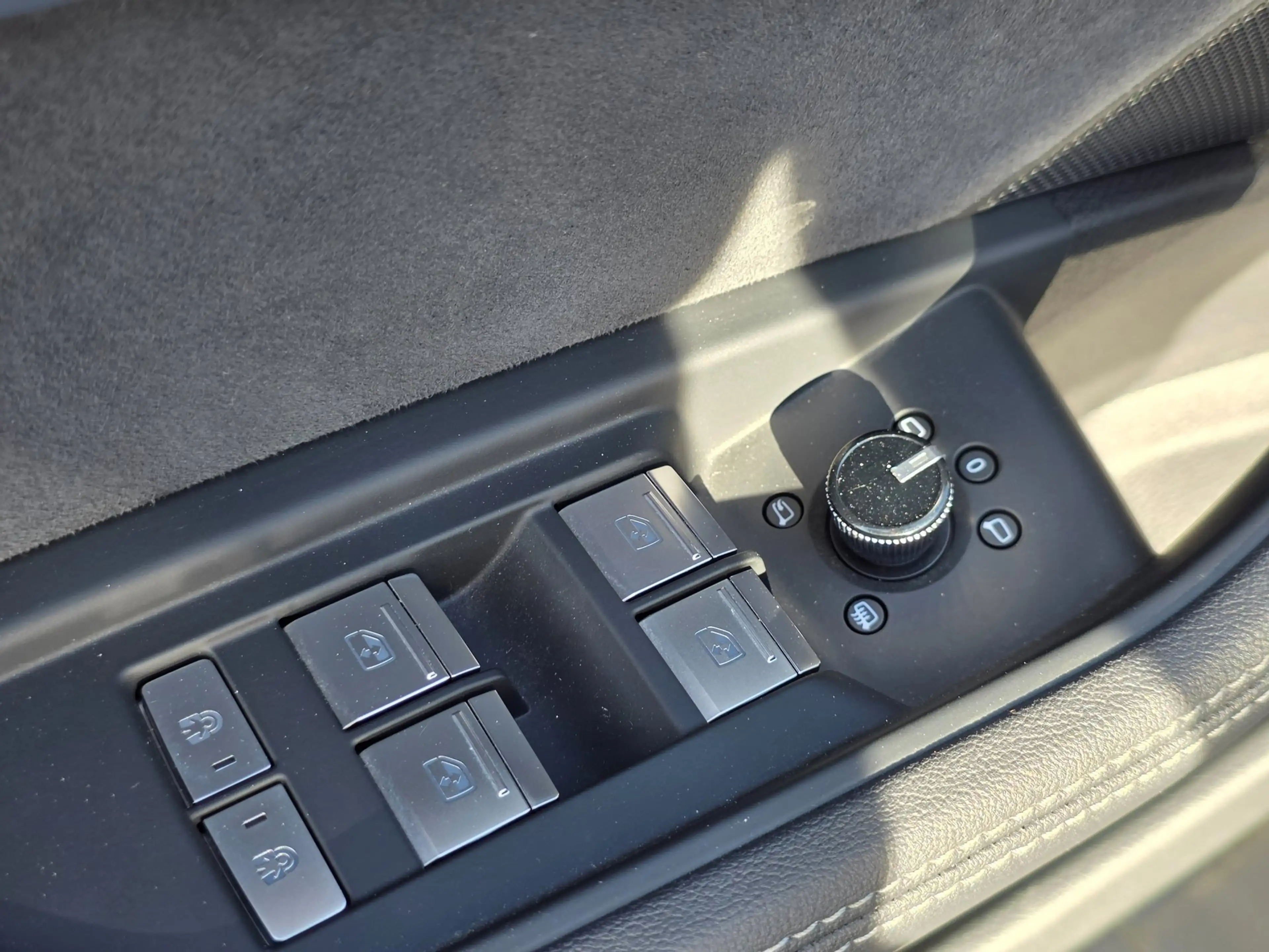 Audi e-tron 55 quattro S edition 95 kWh | TREKHAAK | 93% SOH | — photo 30