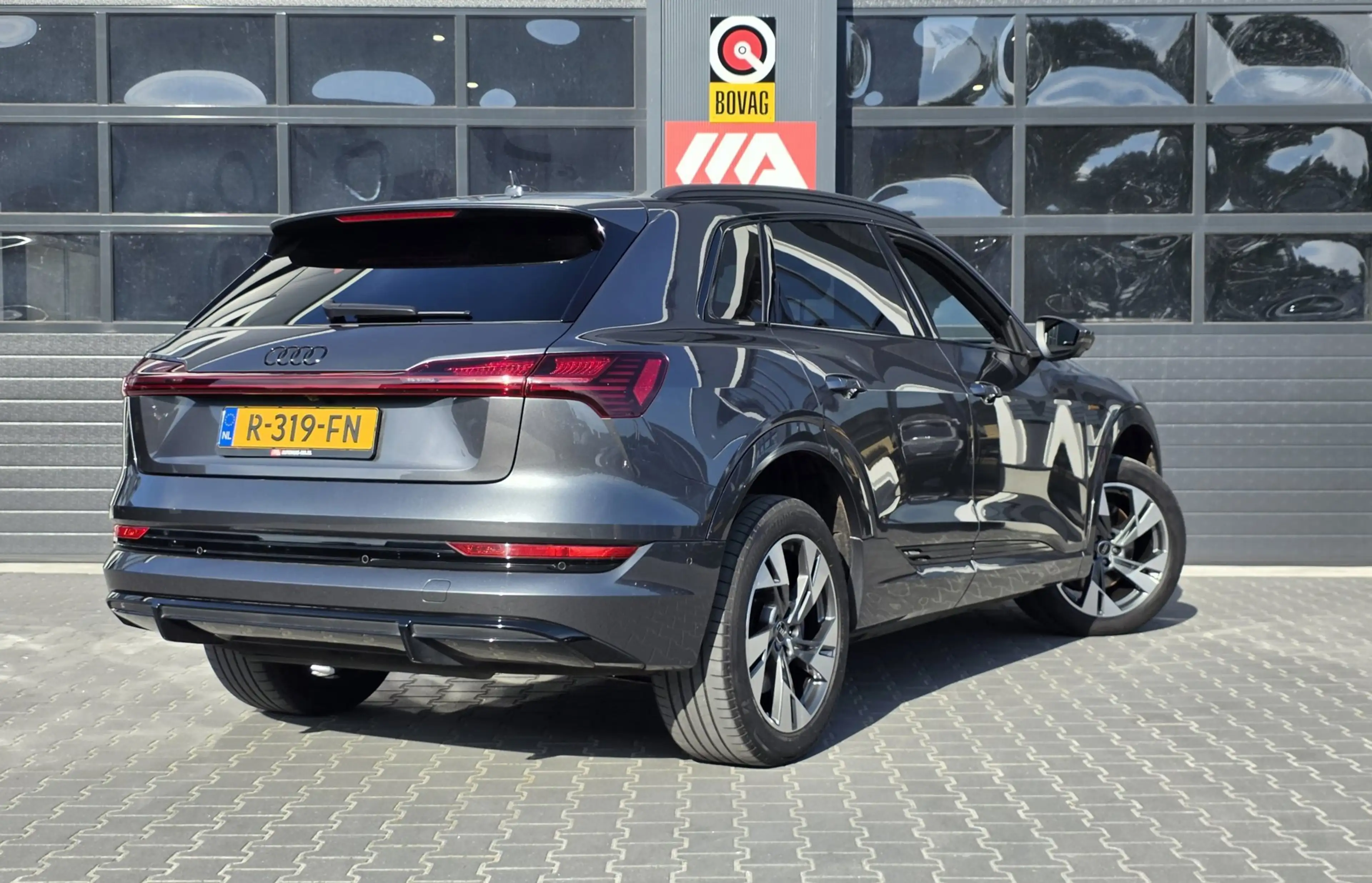Audi e-tron 55 quattro S edition 95 kWh | TREKHAAK | 93% SOH | — photo 4
