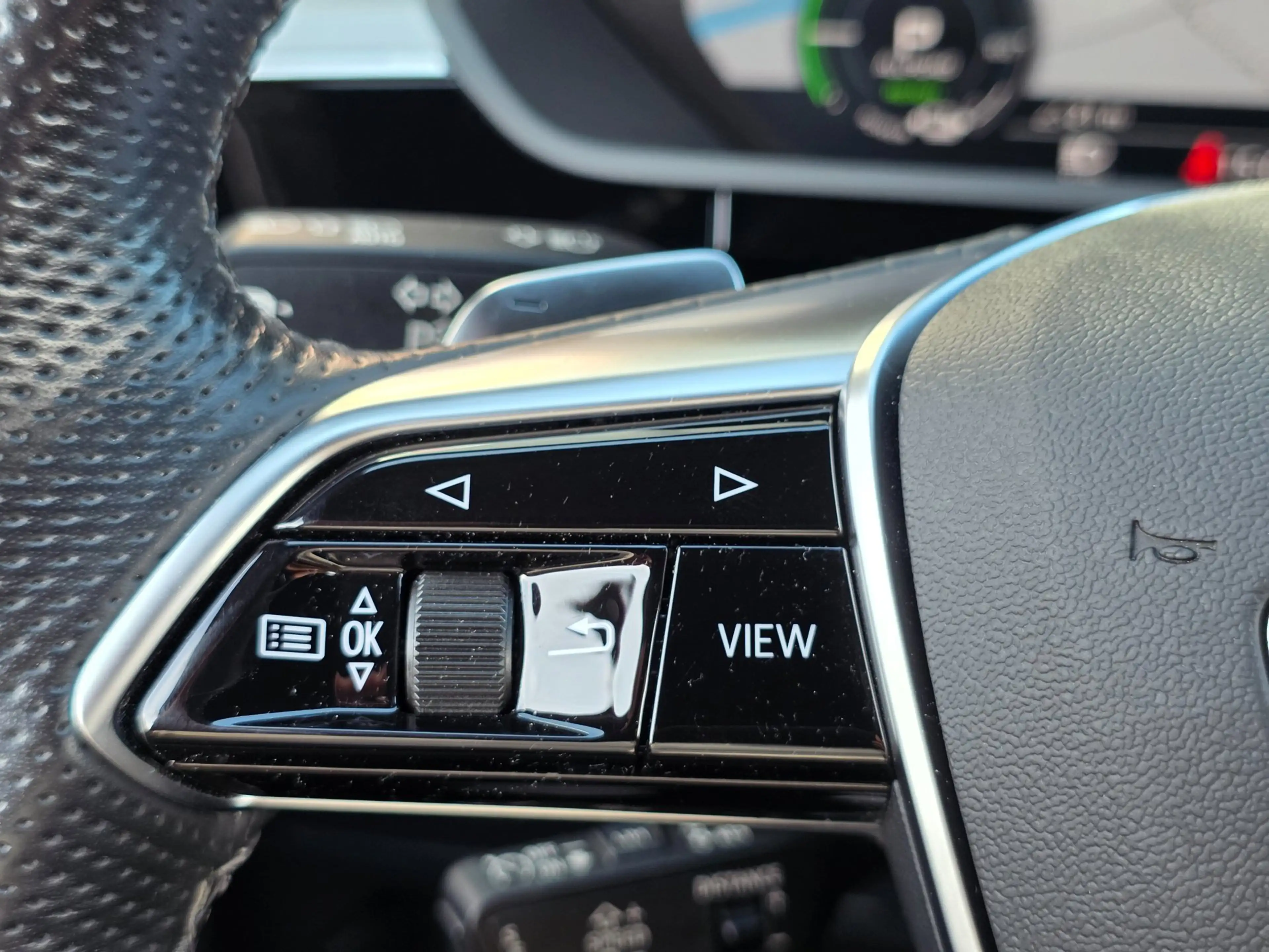 Audi e-tron 55 quattro S edition 95 kWh | TREKHAAK | 93% SOH | — photo 39