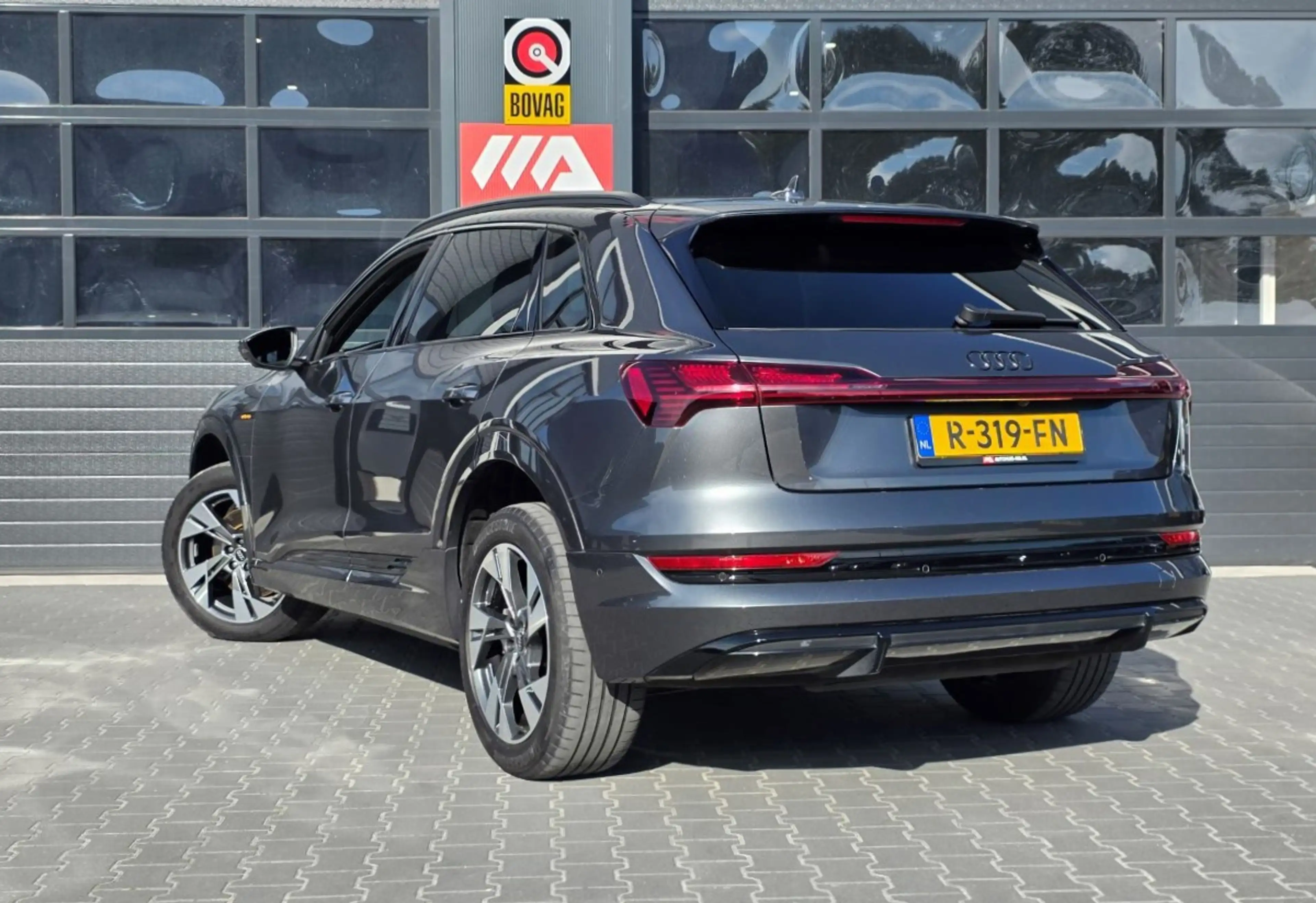 Audi e-tron 55 quattro S edition 95 kWh | TREKHAAK | 93% SOH | — photo 13