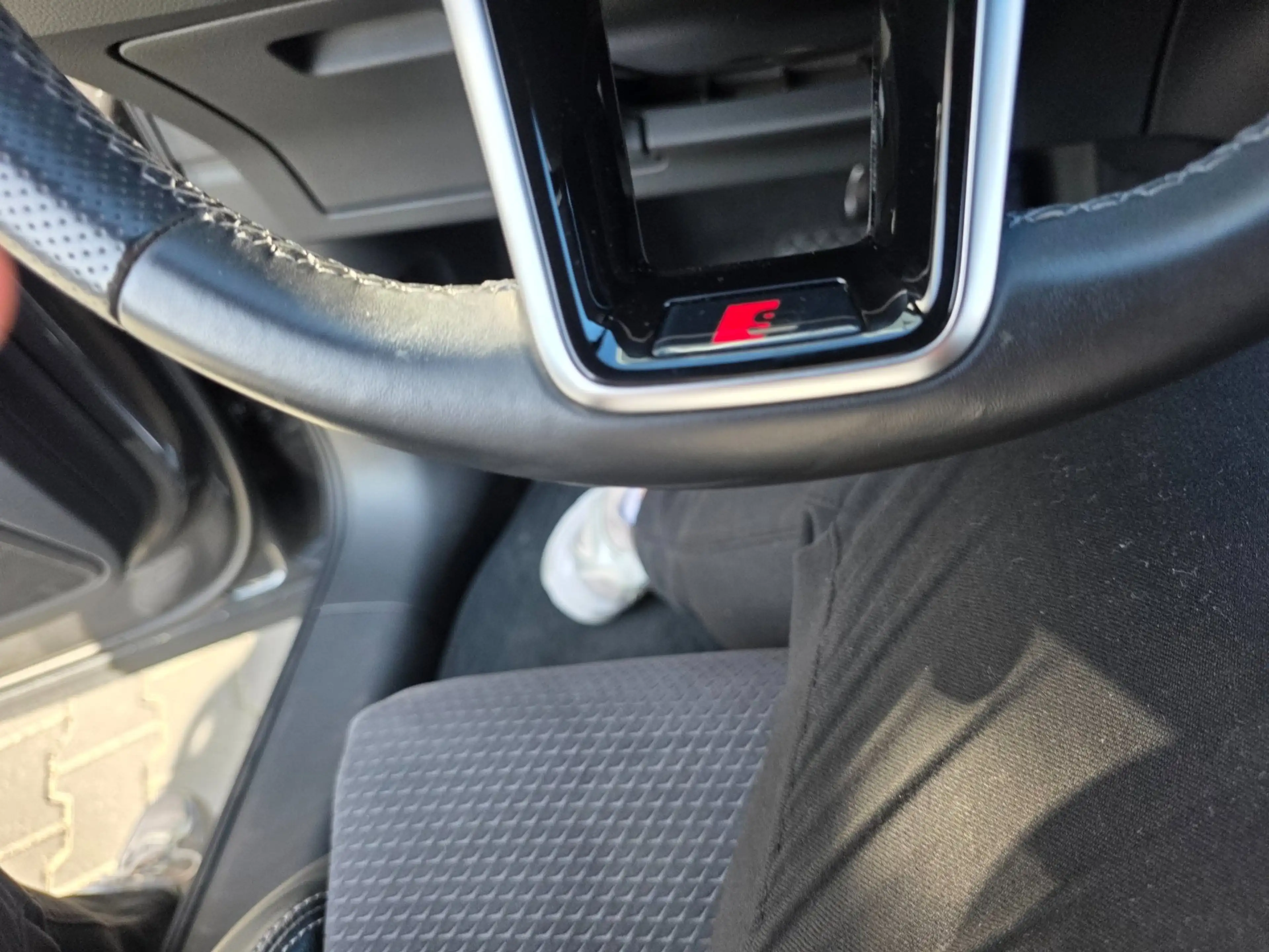 Audi e-tron 55 quattro S edition 95 kWh | TREKHAAK | 93% SOH | — photo 33