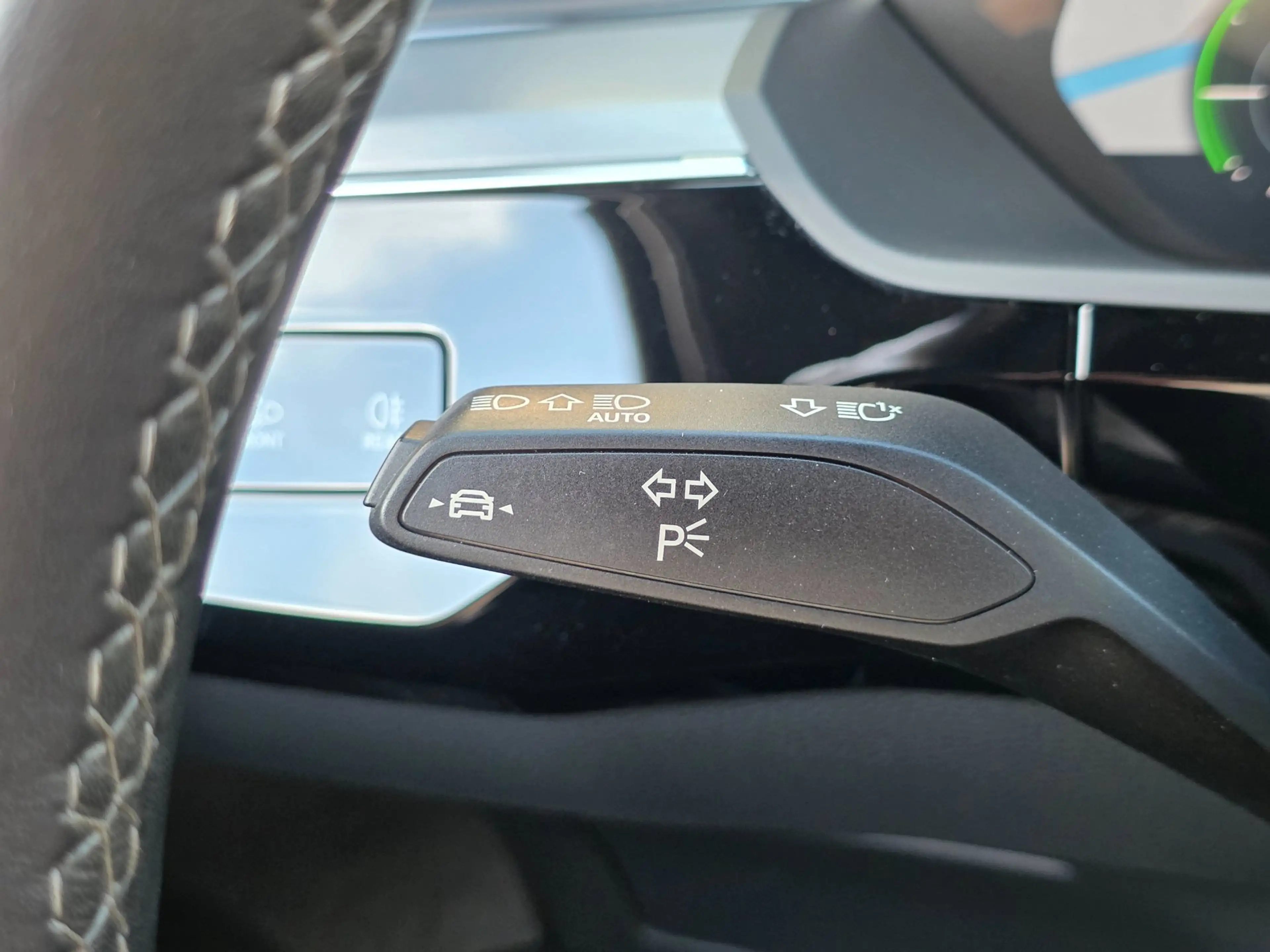 Audi e-tron 55 quattro S edition 95 kWh | TREKHAAK | 93% SOH | — photo 36