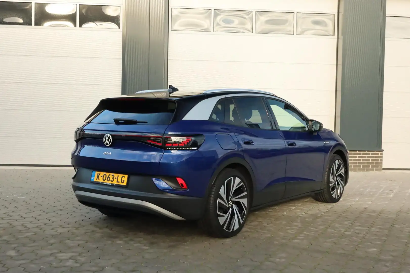 Volkswagen ID.4 First Max 77 kWh Pano Memory Carplay IQ Light Bleu - 2