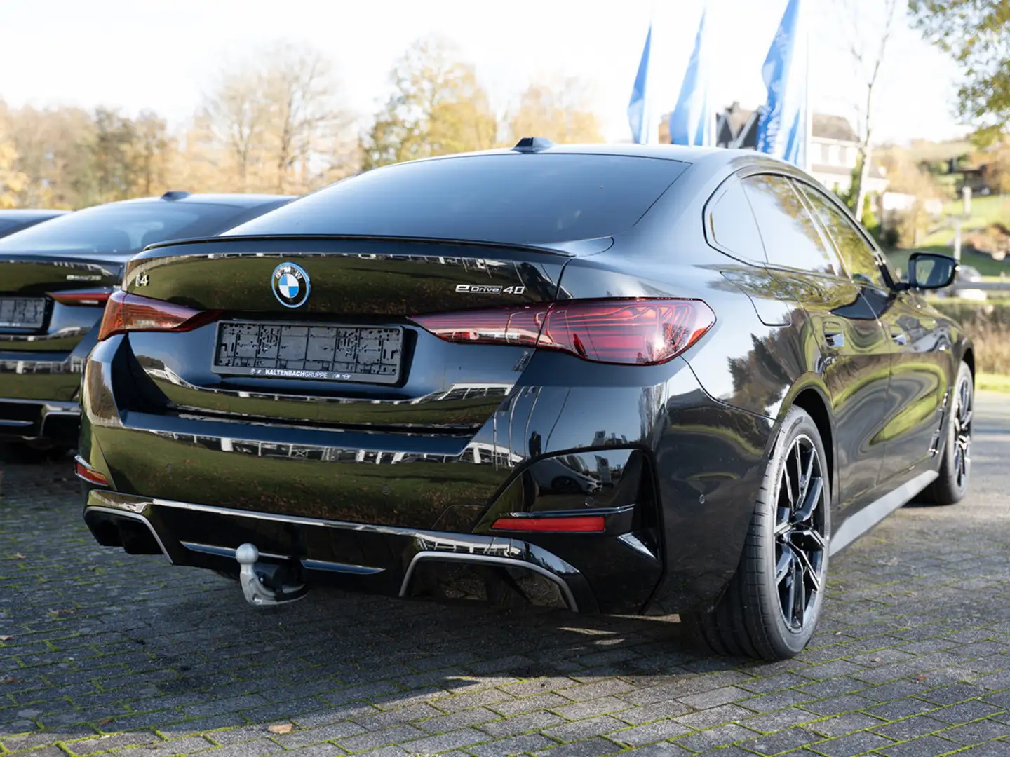 BMW i4 eDrive 40 Gran Coupe M-Sport Pro FACEL. Schwarz - 2